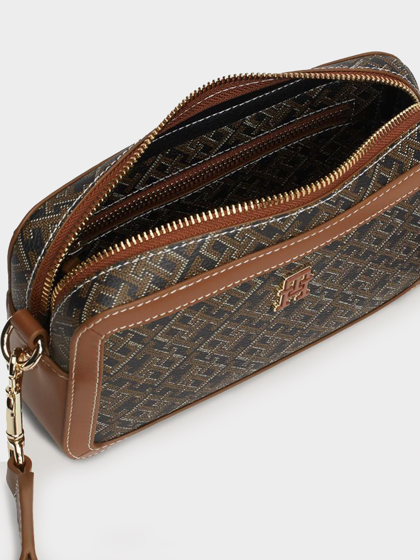 Сумки Tommy Hilfiger модель AW0AW16442-0GJ Фото