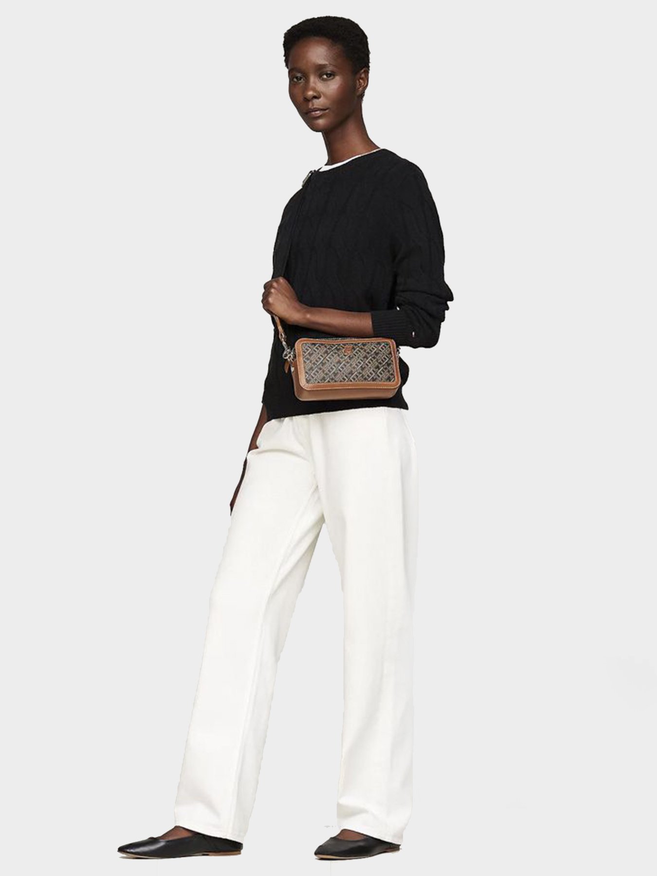 Сумки Tommy Hilfiger модель AW0AW16442-0GJ Фото