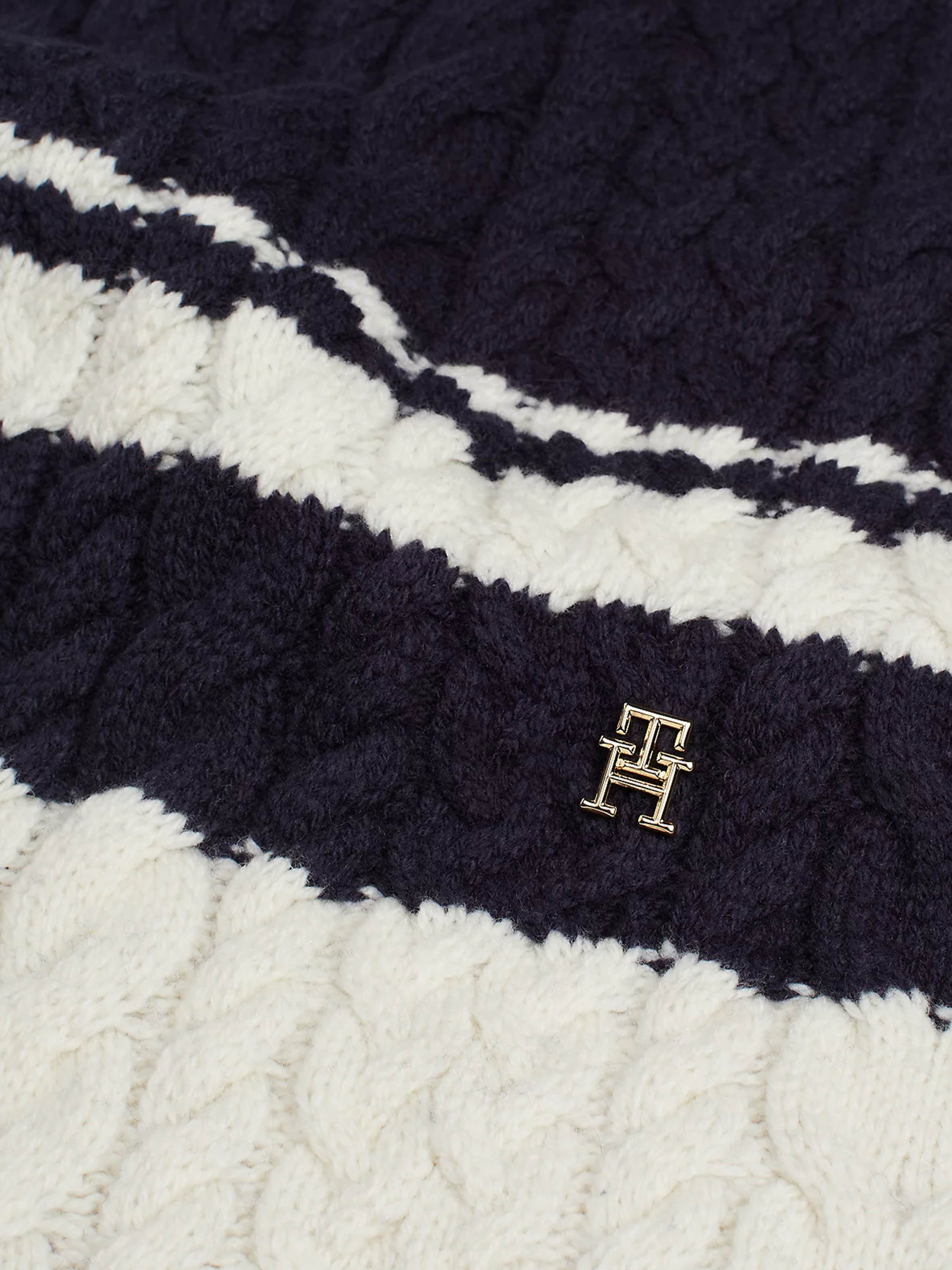 Шарфы и платки Tommy Hilfiger модель AW0AW16654-DW6 Фото