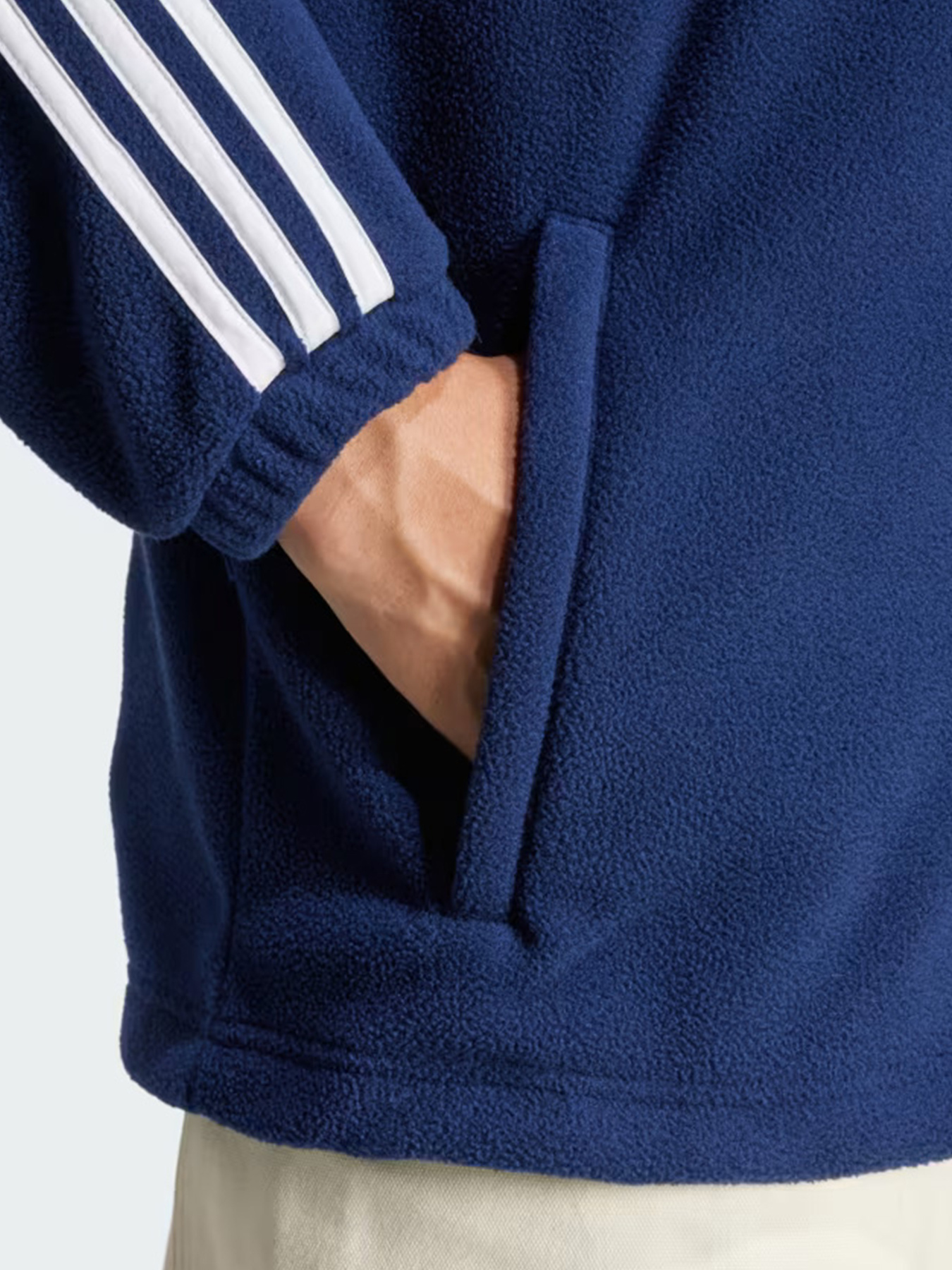 Худи и свитшоты Adidas модель IZ2486 Худи и свитшоты Adidas модель IZ2486 Фото