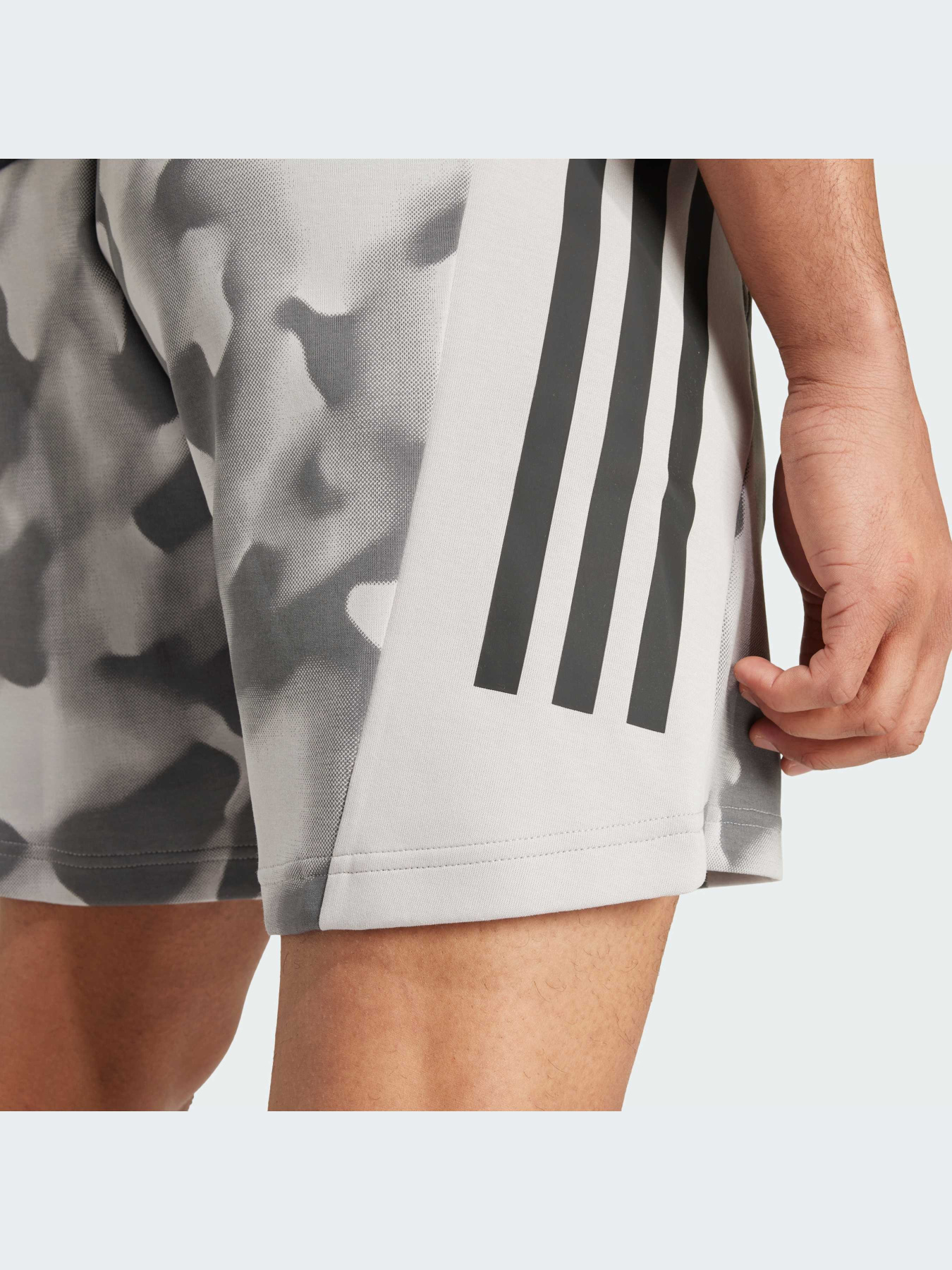 Шорты Adidas модель IW6081-KZ Фото