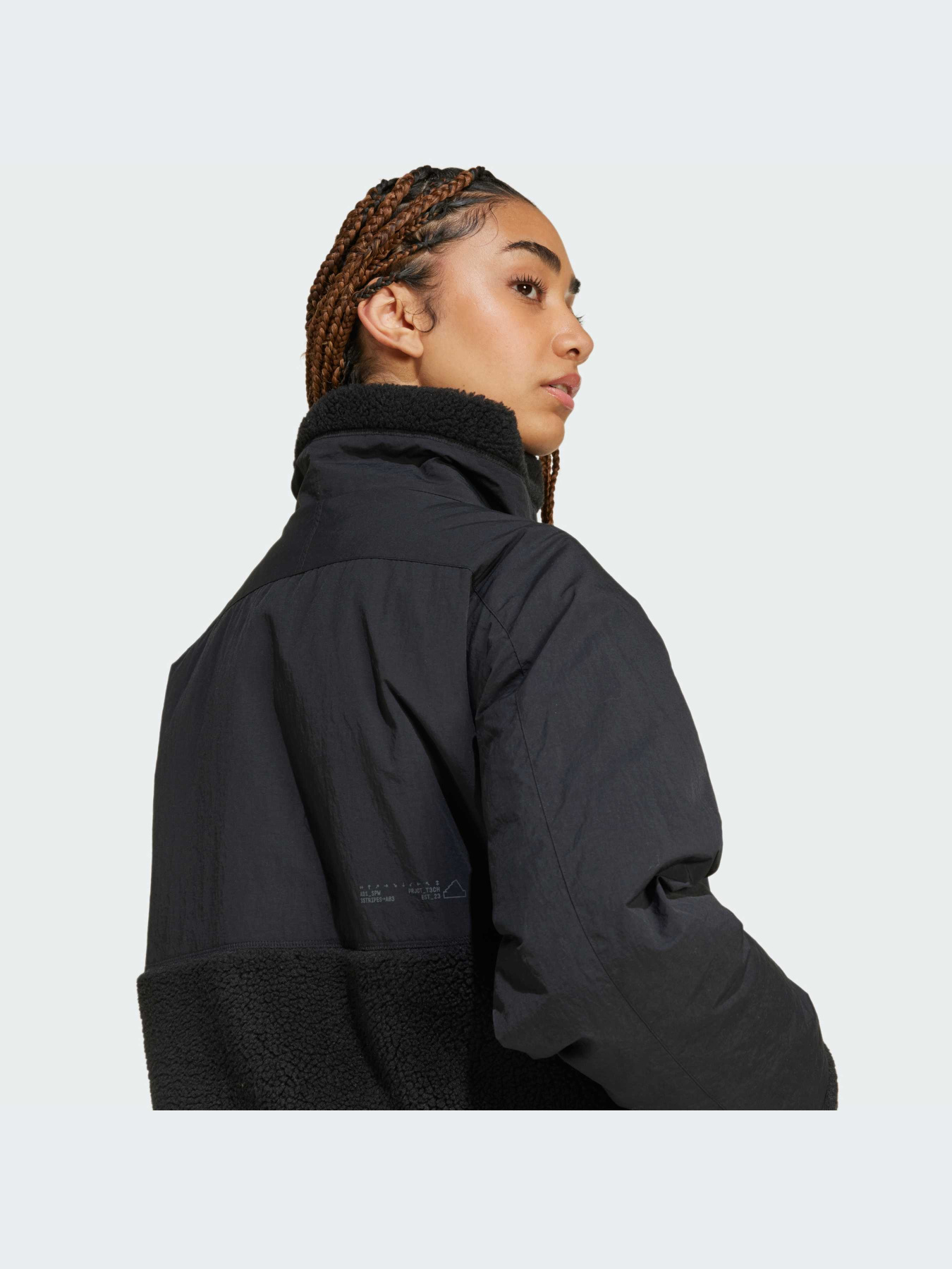 Куртки и дубленки Adidas модель IS9054-KZ Куртки и дубленки Adidas модель IS9054-KZ Фото