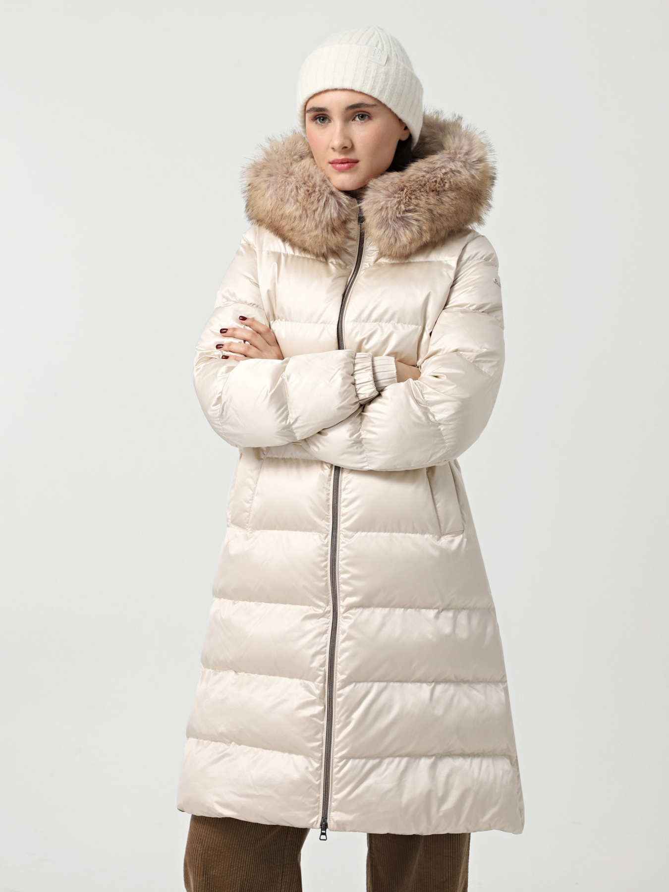 Куртки и дубленки Geox модель W4628H-T2843-F1723 Фото