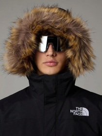 Куртки и дубленки The North Face модель NF0A4M8HKX71 Фото