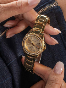Часы GUESS модель GW0685L2 Фото