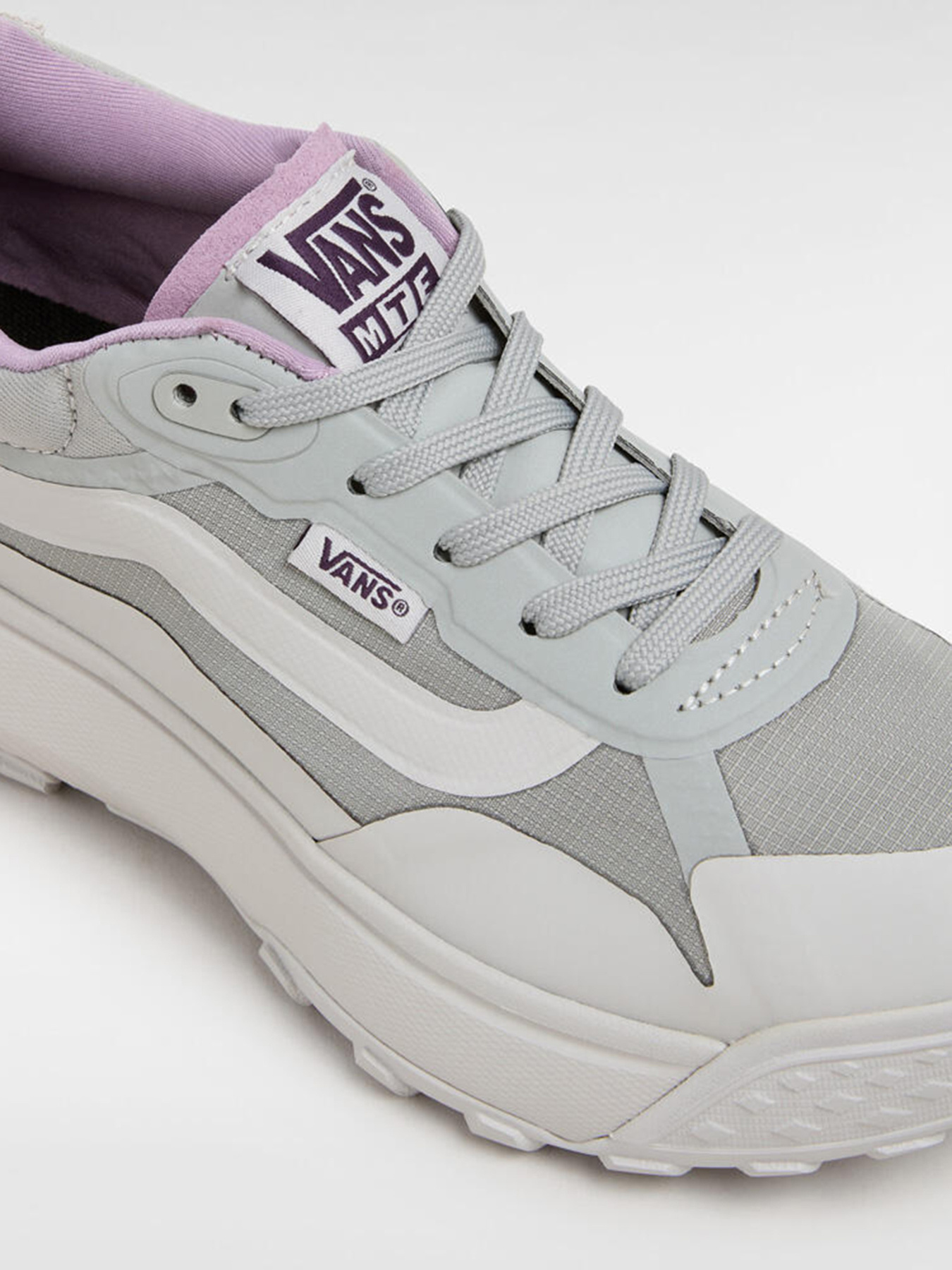 Кроссовки Vans модель VN000CVUPRP1 Фото