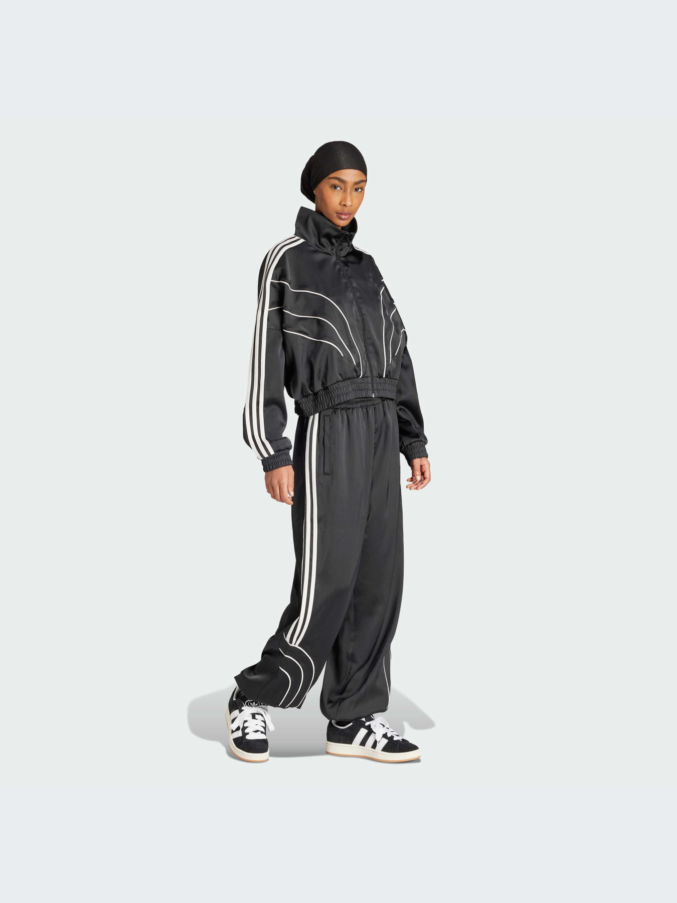 Куртки и дубленки Adidas модель IW5678-KZ Фото