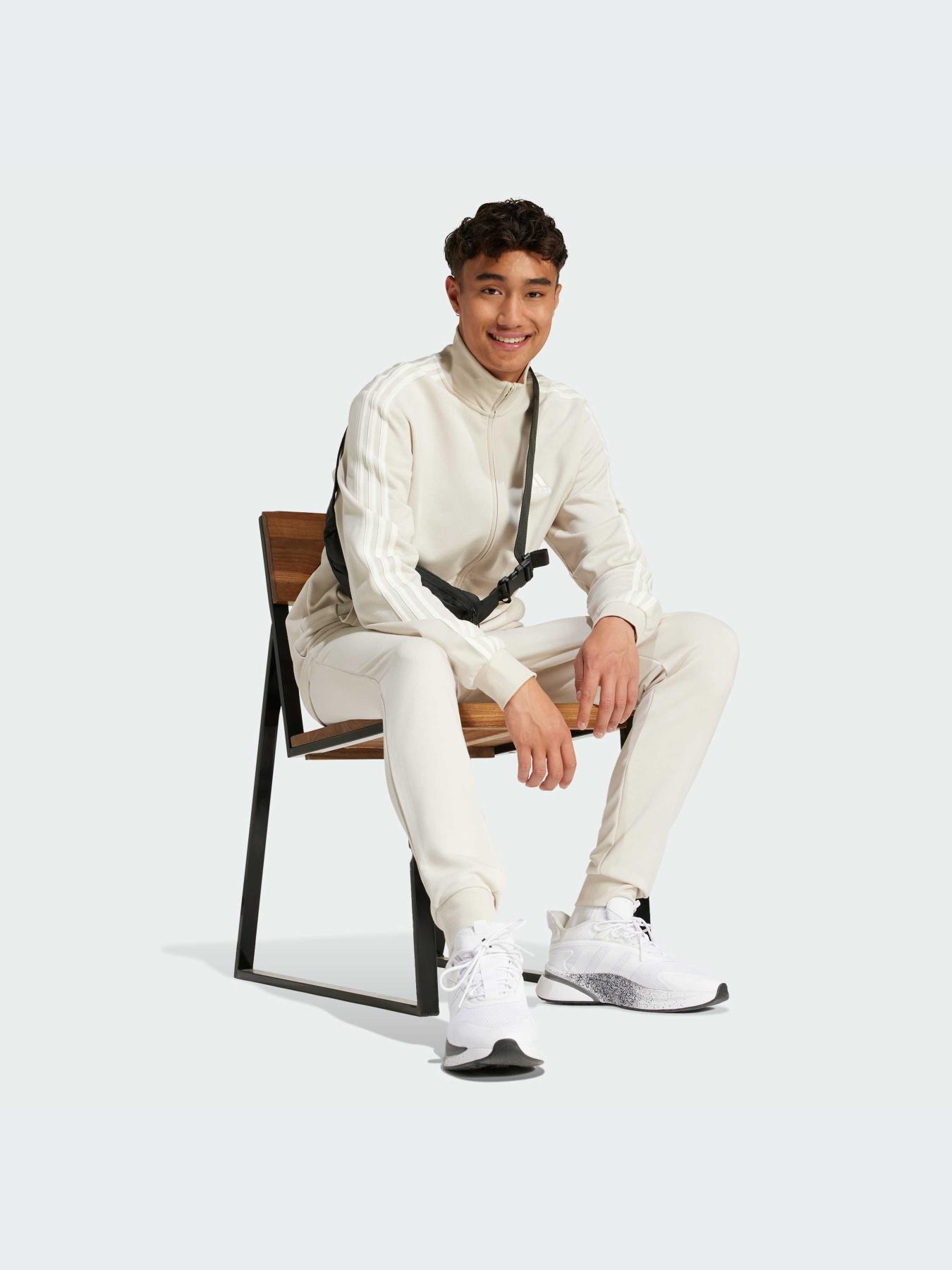Костюмы Adidas модель IY6653-KZ Костюмы Adidas модель IY6653-KZ Фото