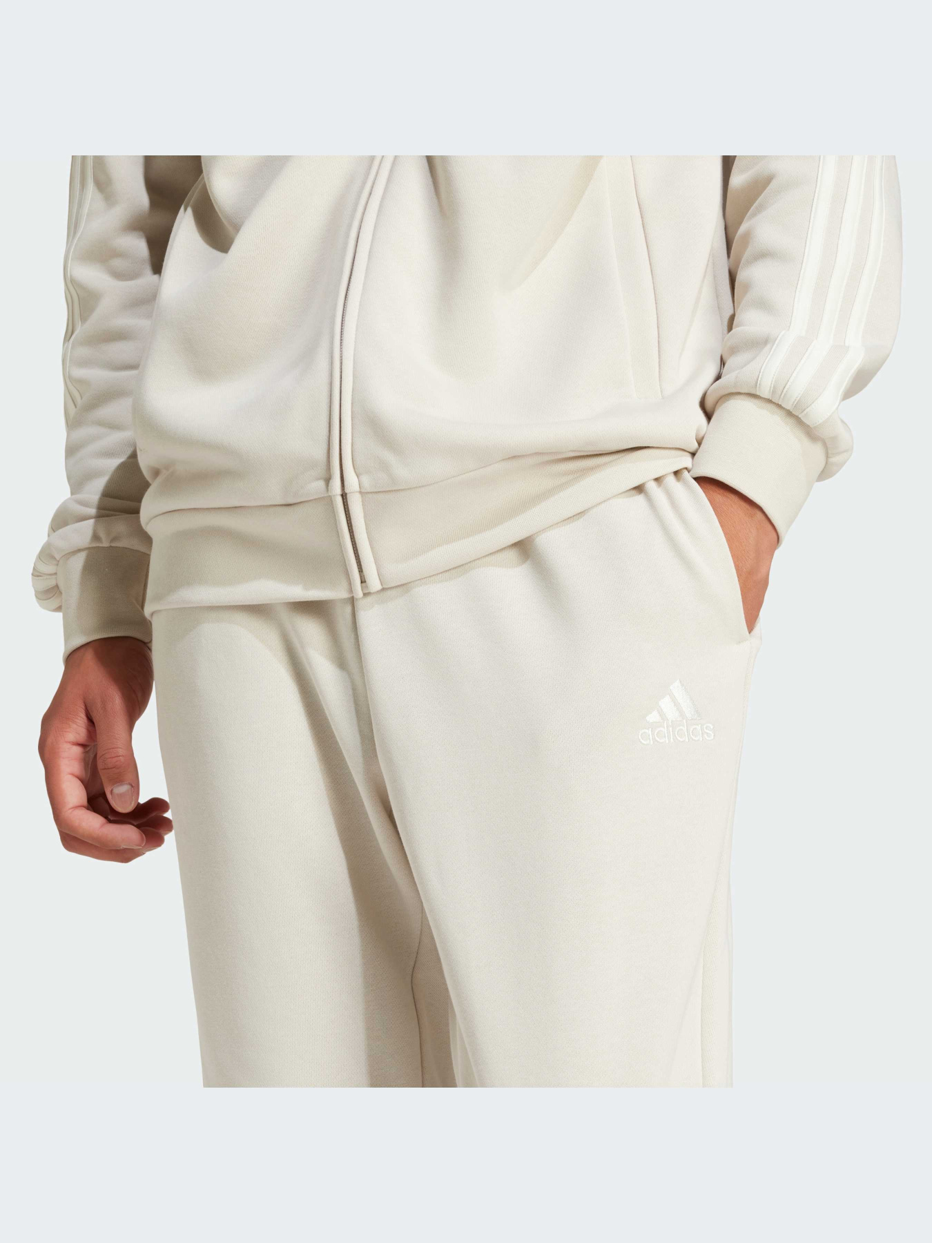 Костюмы Adidas модель IY6653-KZ Костюмы Adidas модель IY6653-KZ Фото