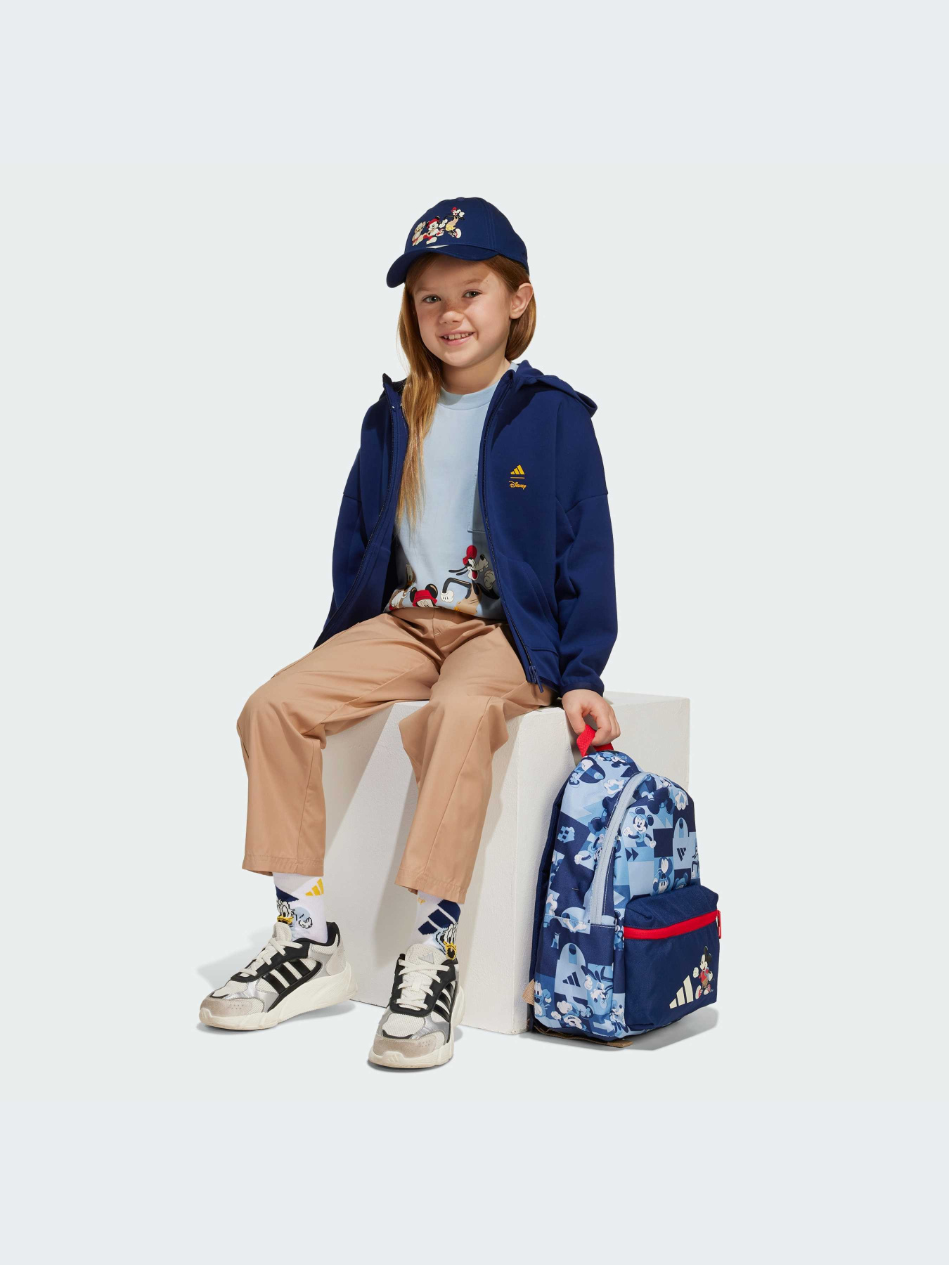 Худи и свитшоты Adidas модель JD4554-KZ Фото