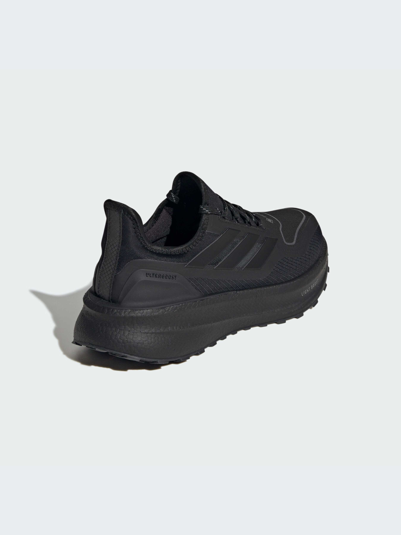 Кроссовки Adidas Ultraboost модель JI1386-KZ Фото
