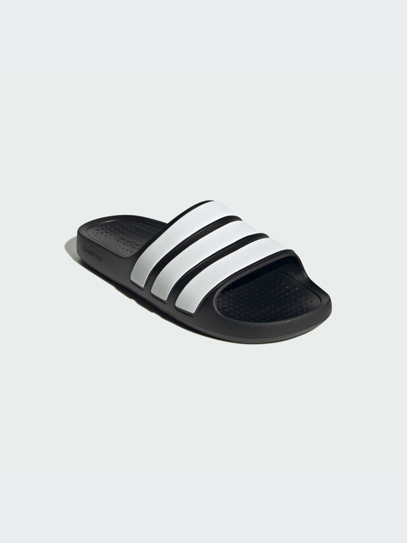 Шлёпанцы Adidas Adilette модель IF4134-KZ Шлёпанцы Adidas Adilette модель IF4134-KZ Фото