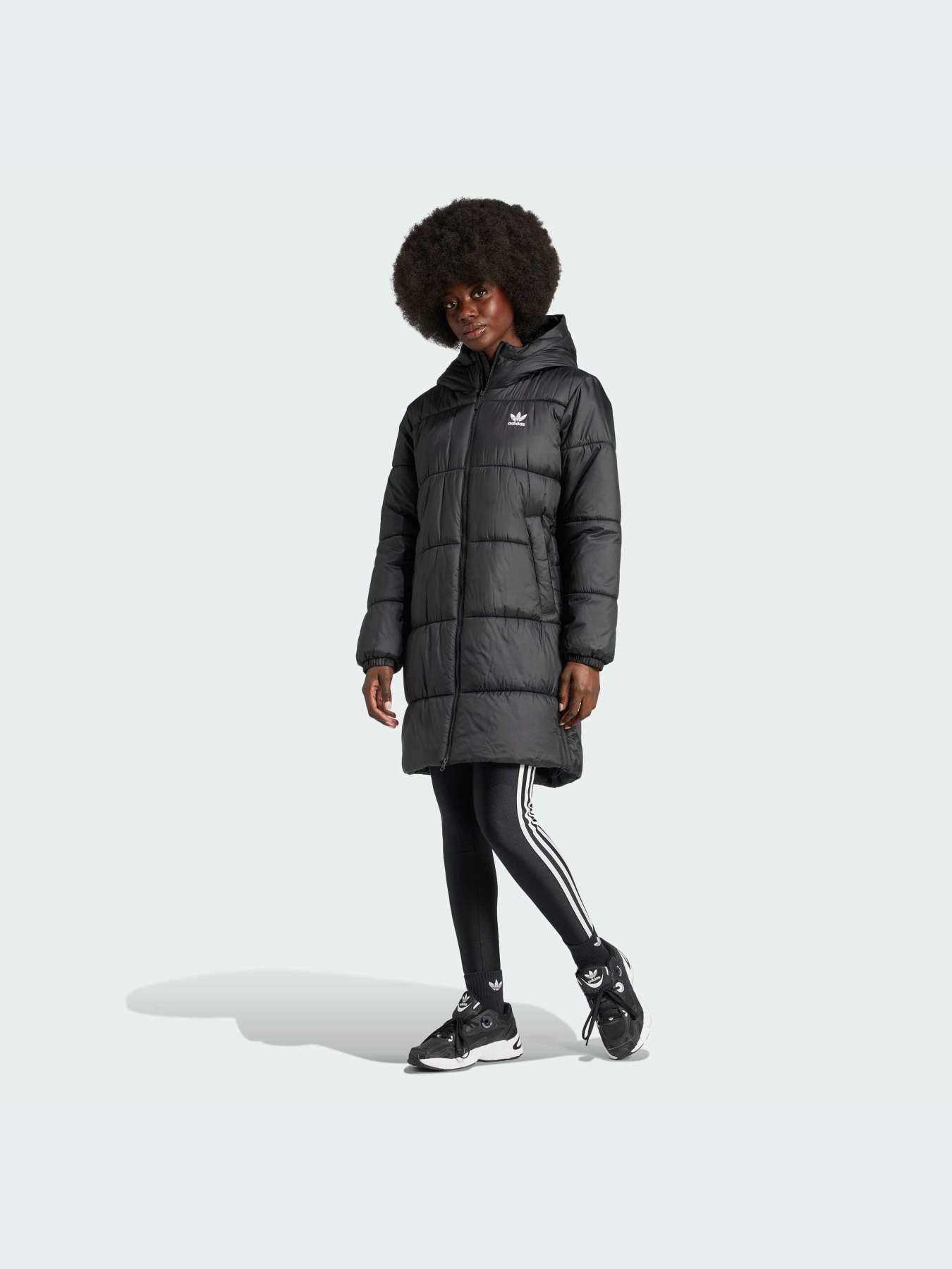 Куртки и дубленки Adidas Adicolor модель IW5858-KZ Фото