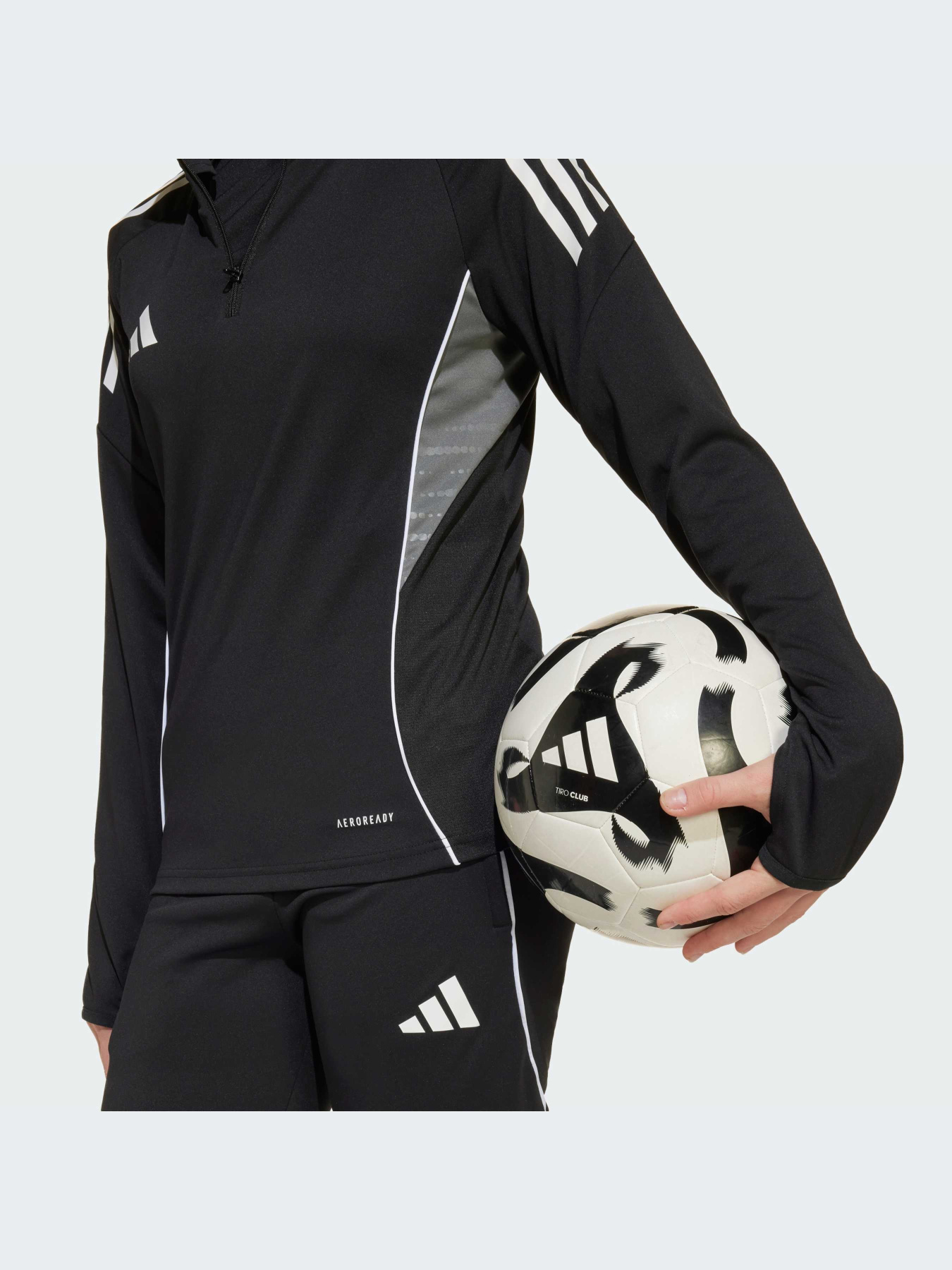 Худи и свитшоты Adidas Tiro модель IW0453-KZ Фото