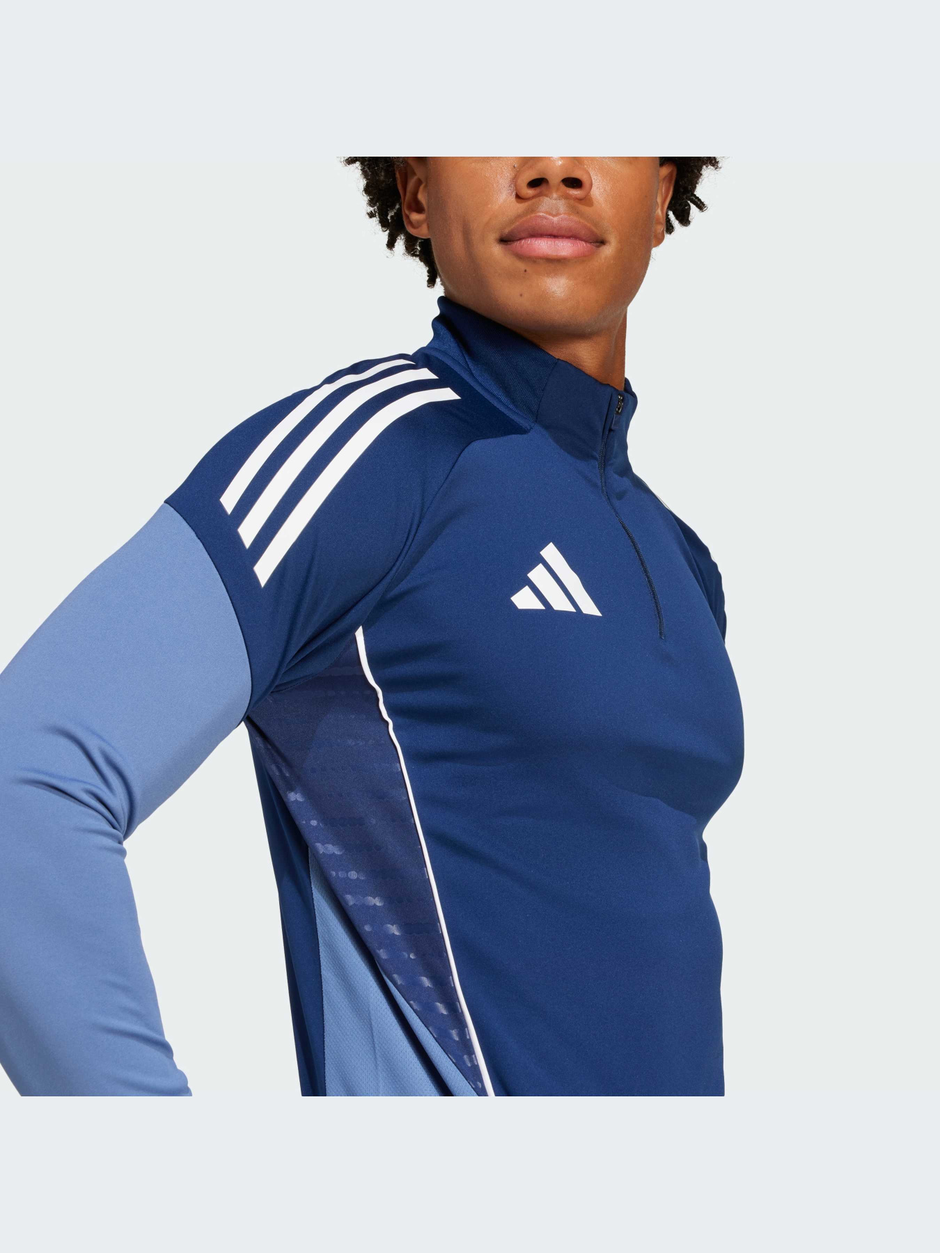 Худи и свитшоты Adidas Tiro модель JI6546-KZ Худи и свитшоты Adidas Tiro модель JI6546-KZ Фото