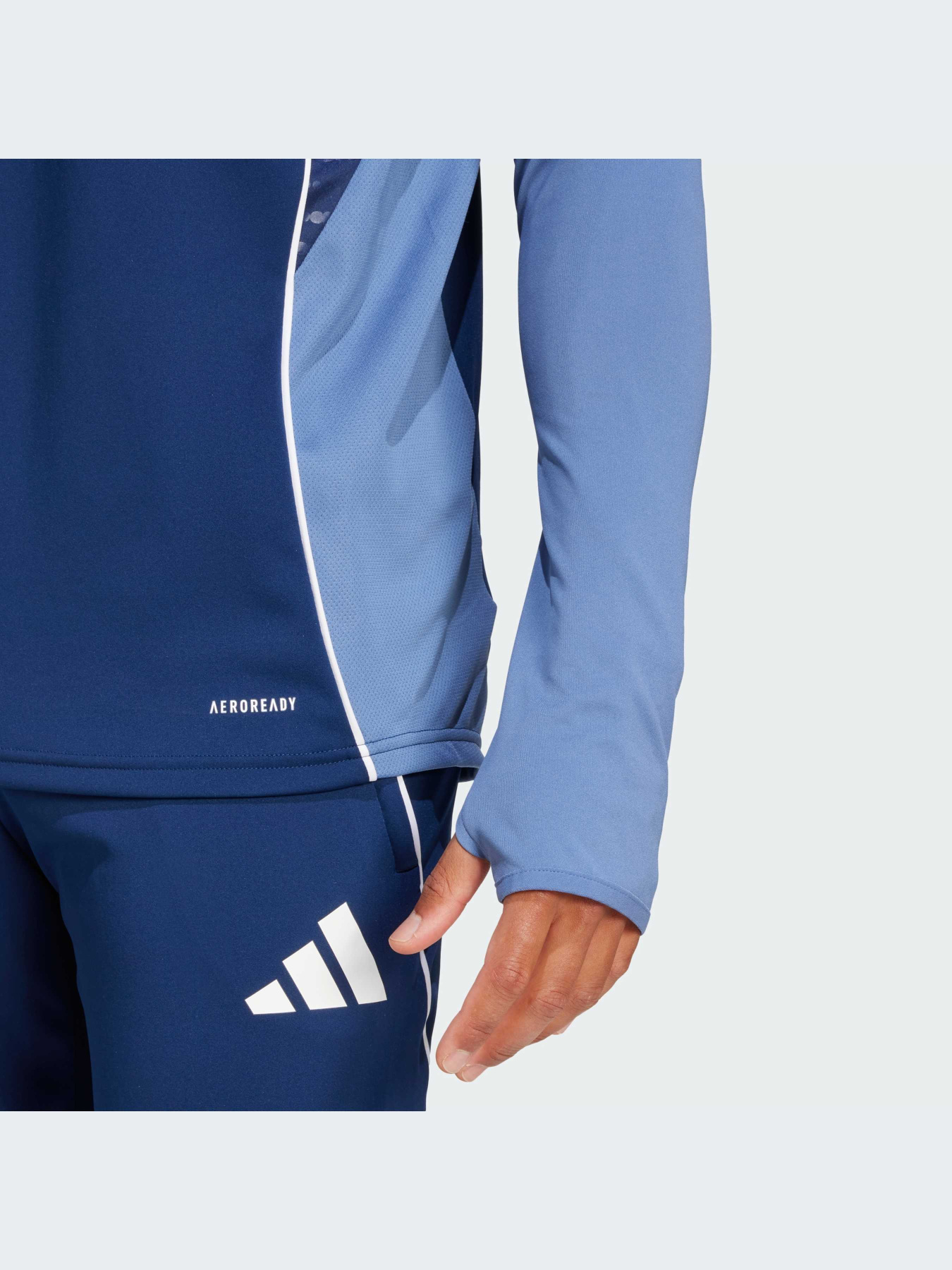 Худи и свитшоты Adidas Tiro модель JI6546-KZ Худи и свитшоты Adidas Tiro модель JI6546-KZ Фото