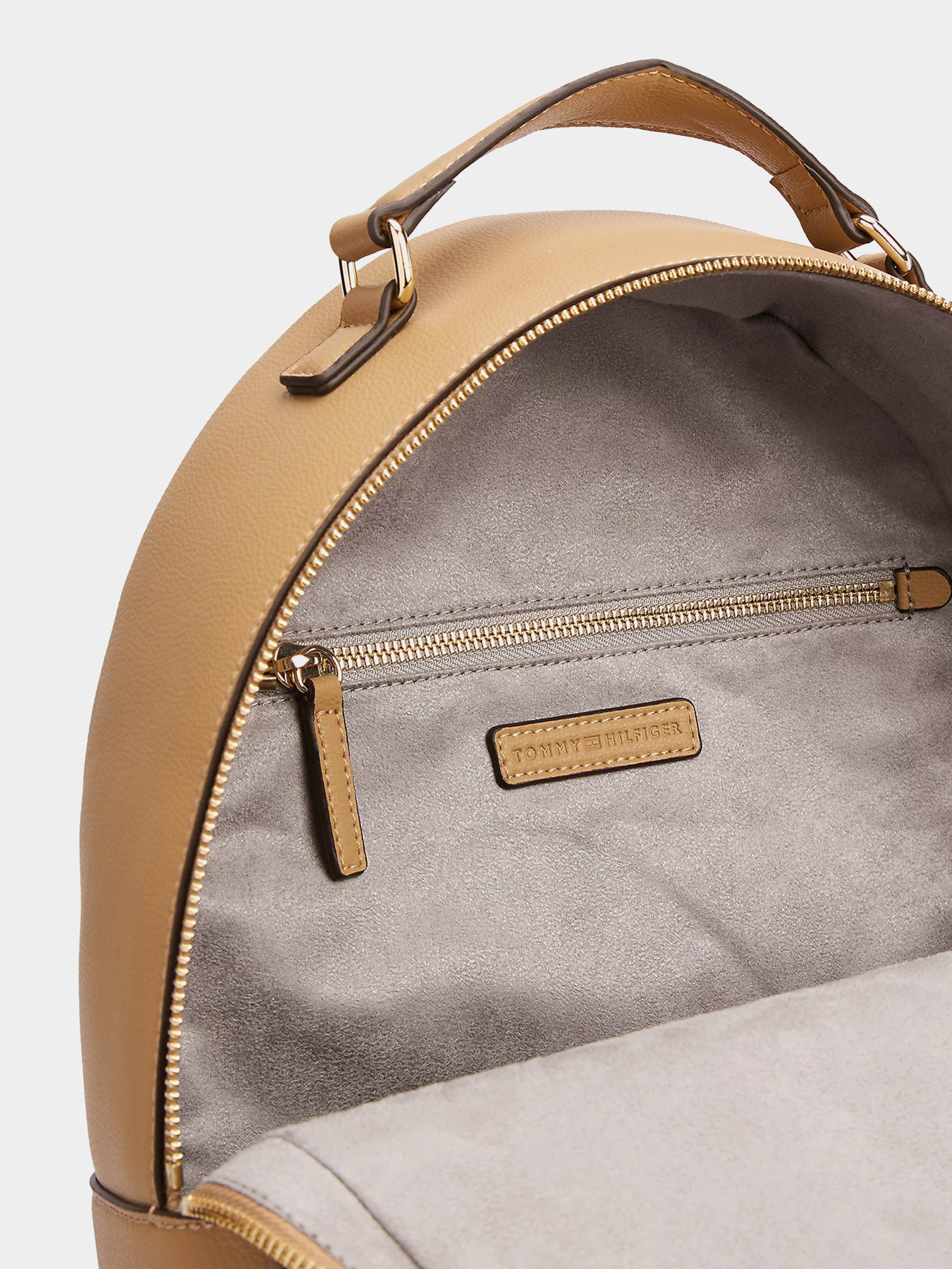 Рюкзаки Tommy Hilfiger модель AW0AW16915-RBC Рюкзаки Tommy Hilfiger модель AW0AW16915-RBC Фото