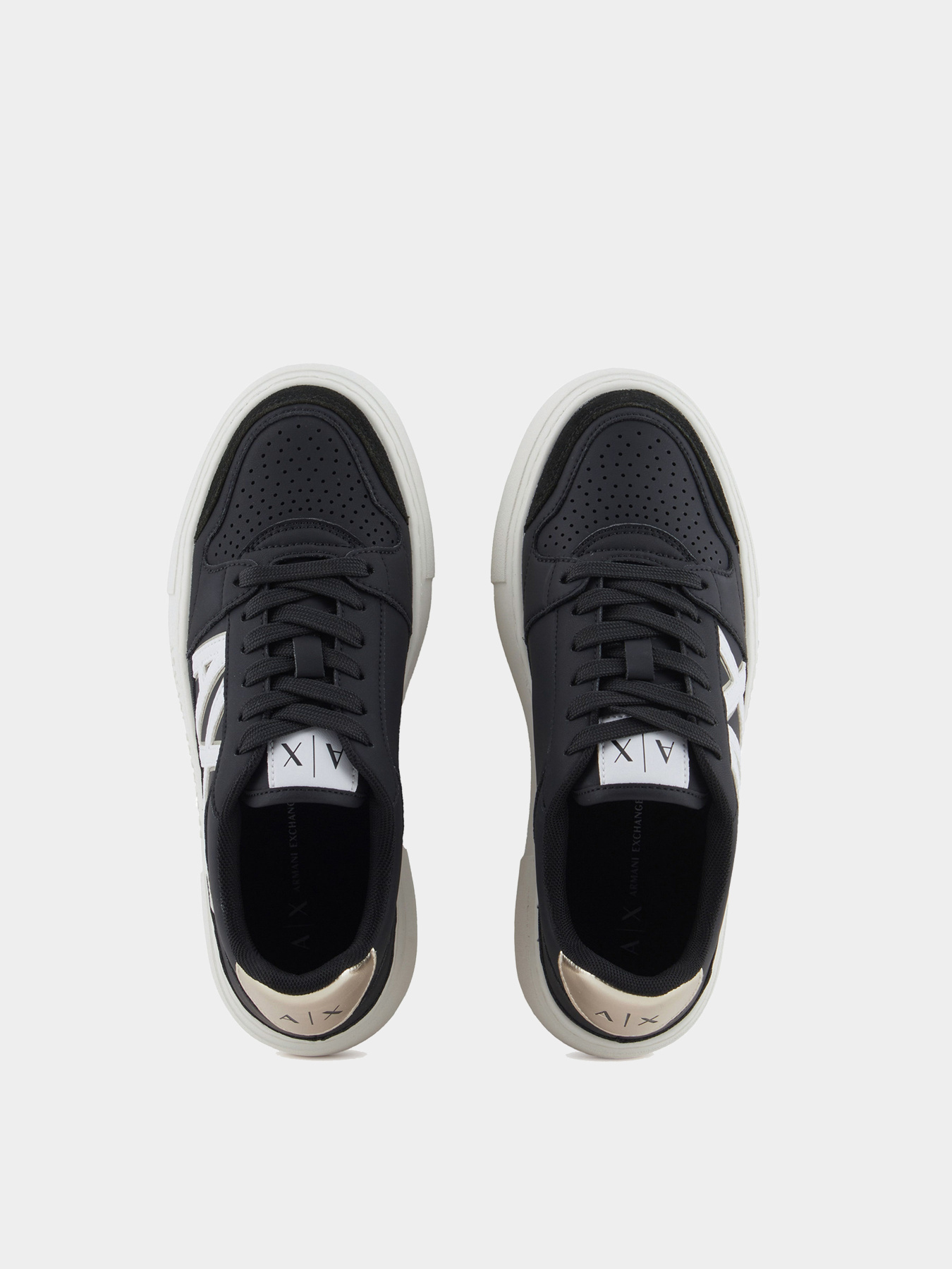 Кроссовки Armani Exchange модель XDX147-XV830-T780 Фото