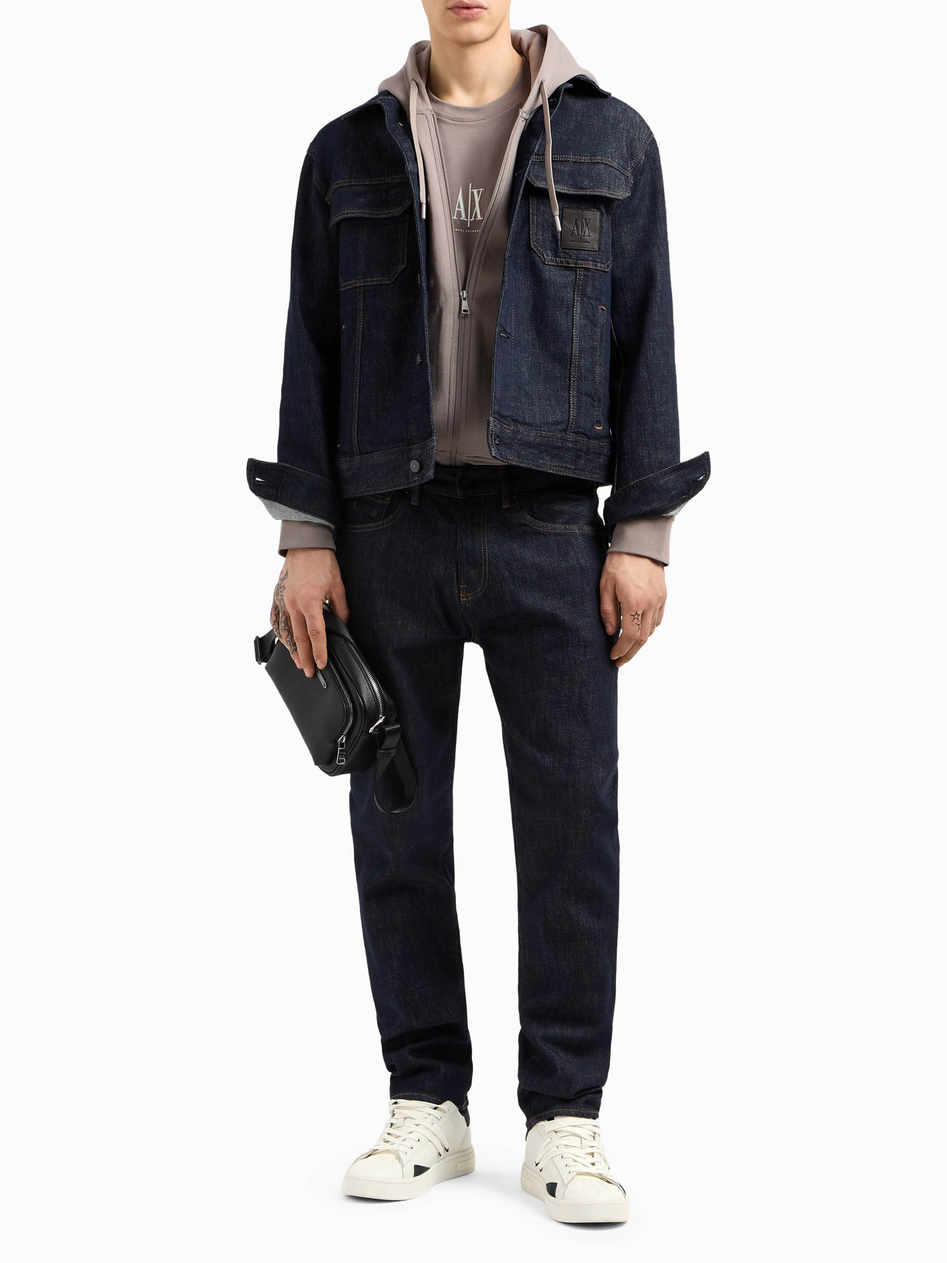 Куртки и дубленки Armani Exchange модель XM000343-AF12284-MB001 Фото