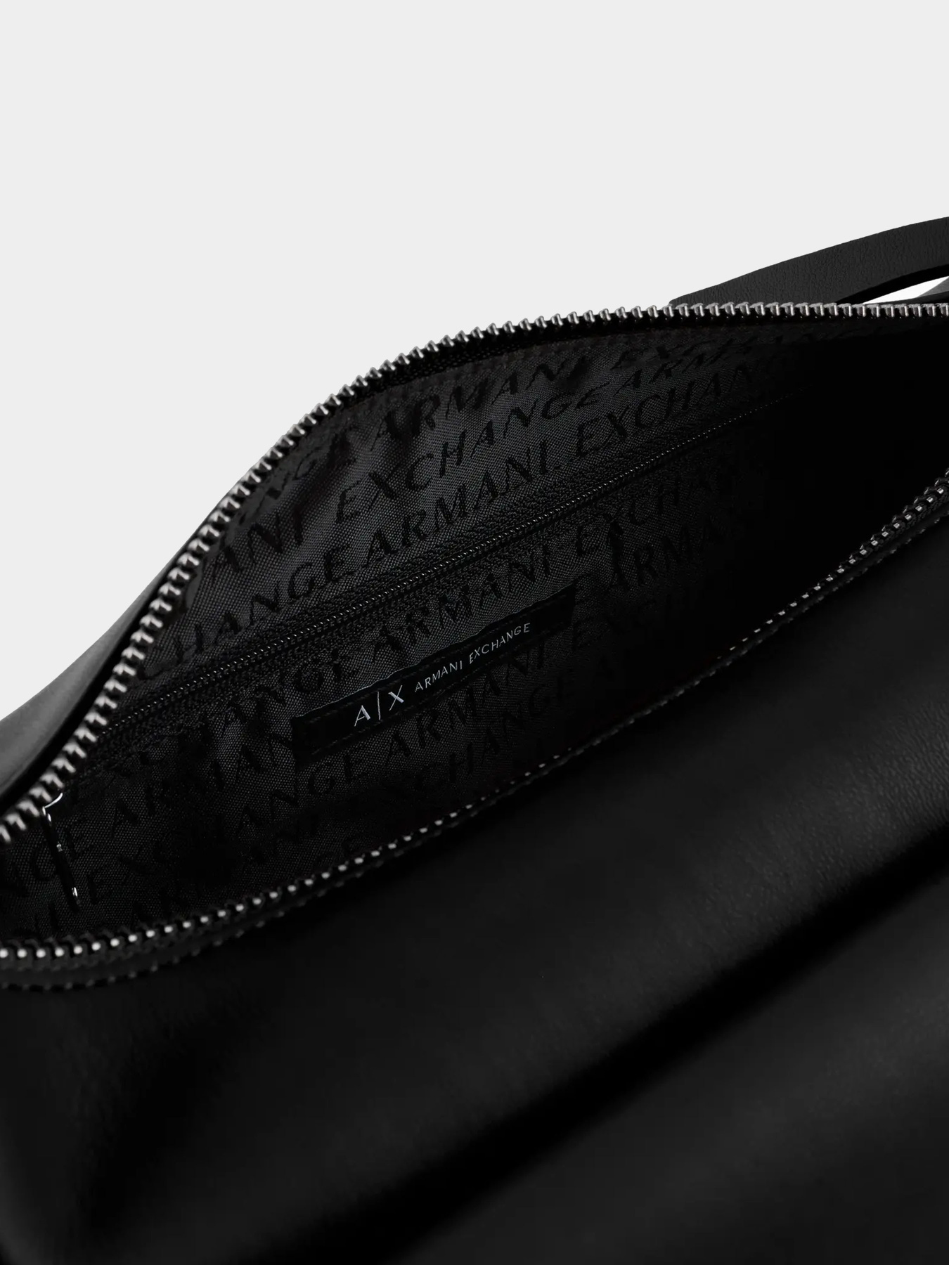 Сумки Armani Exchange модель XW000404-AF12589-UC001 Фото