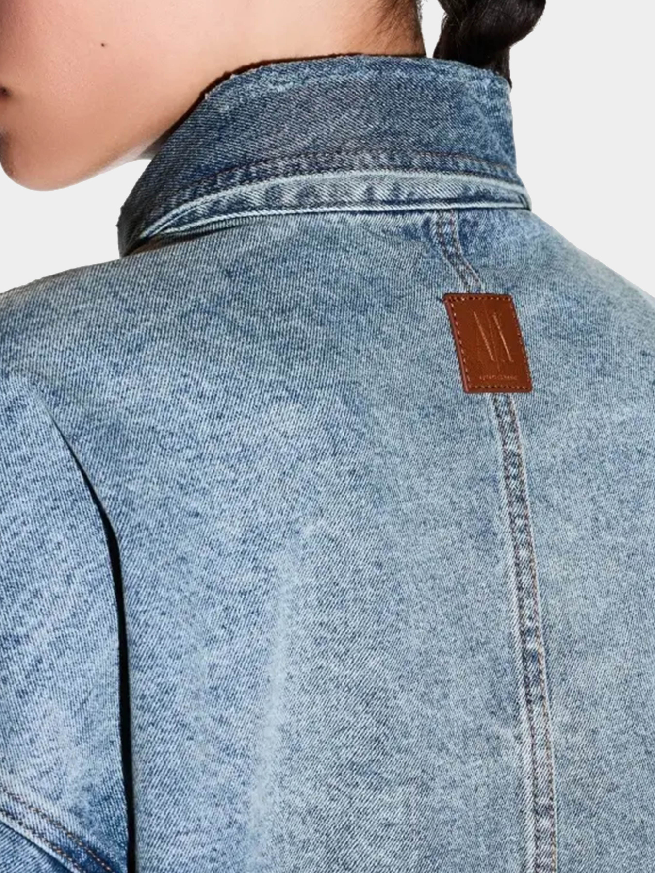 Куртки и дубленки Armani Exchange модель XW000902-AF10869-MB001 Фото