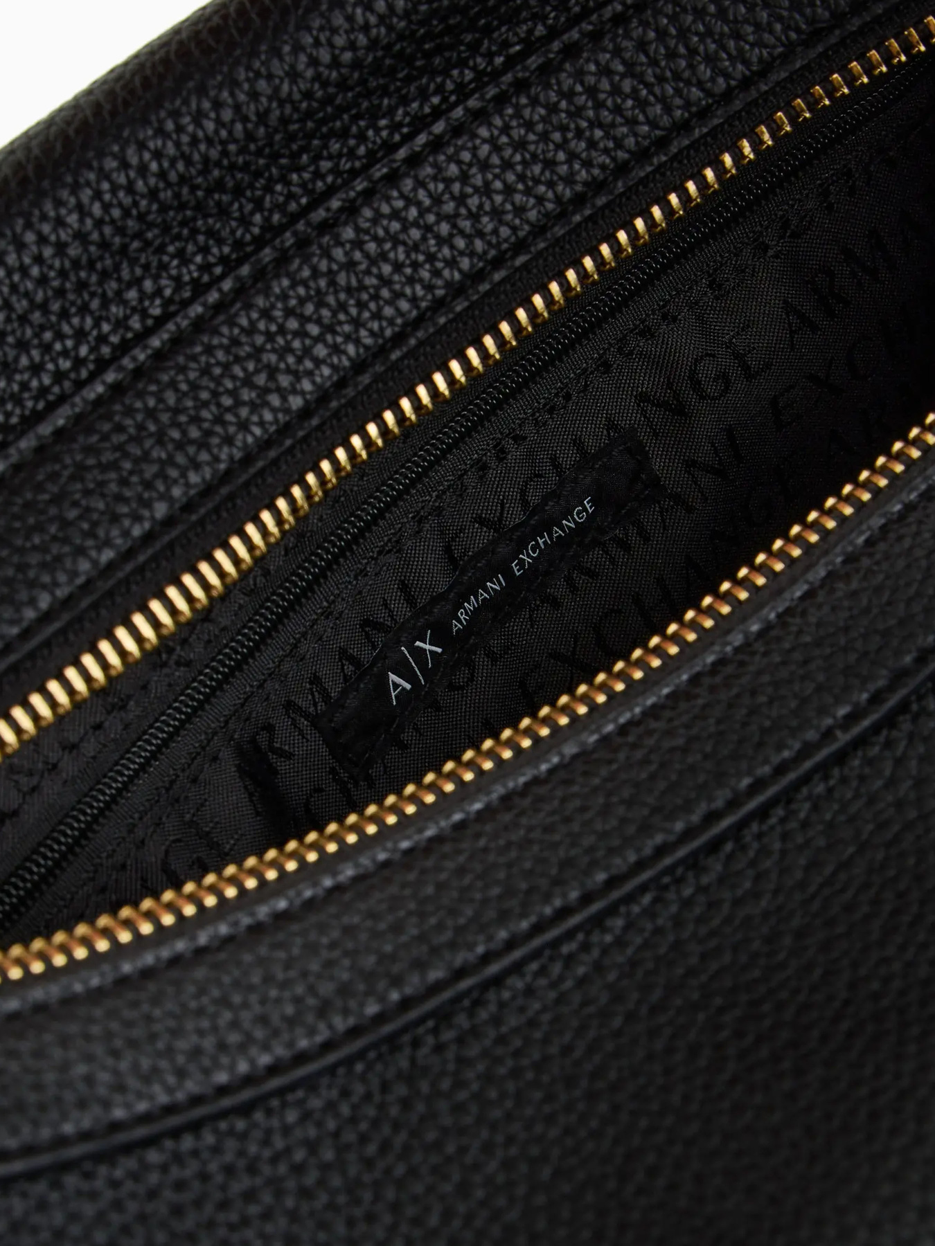 Сумки Armani Exchange модель XW000916-AF11902-UC001 Фото