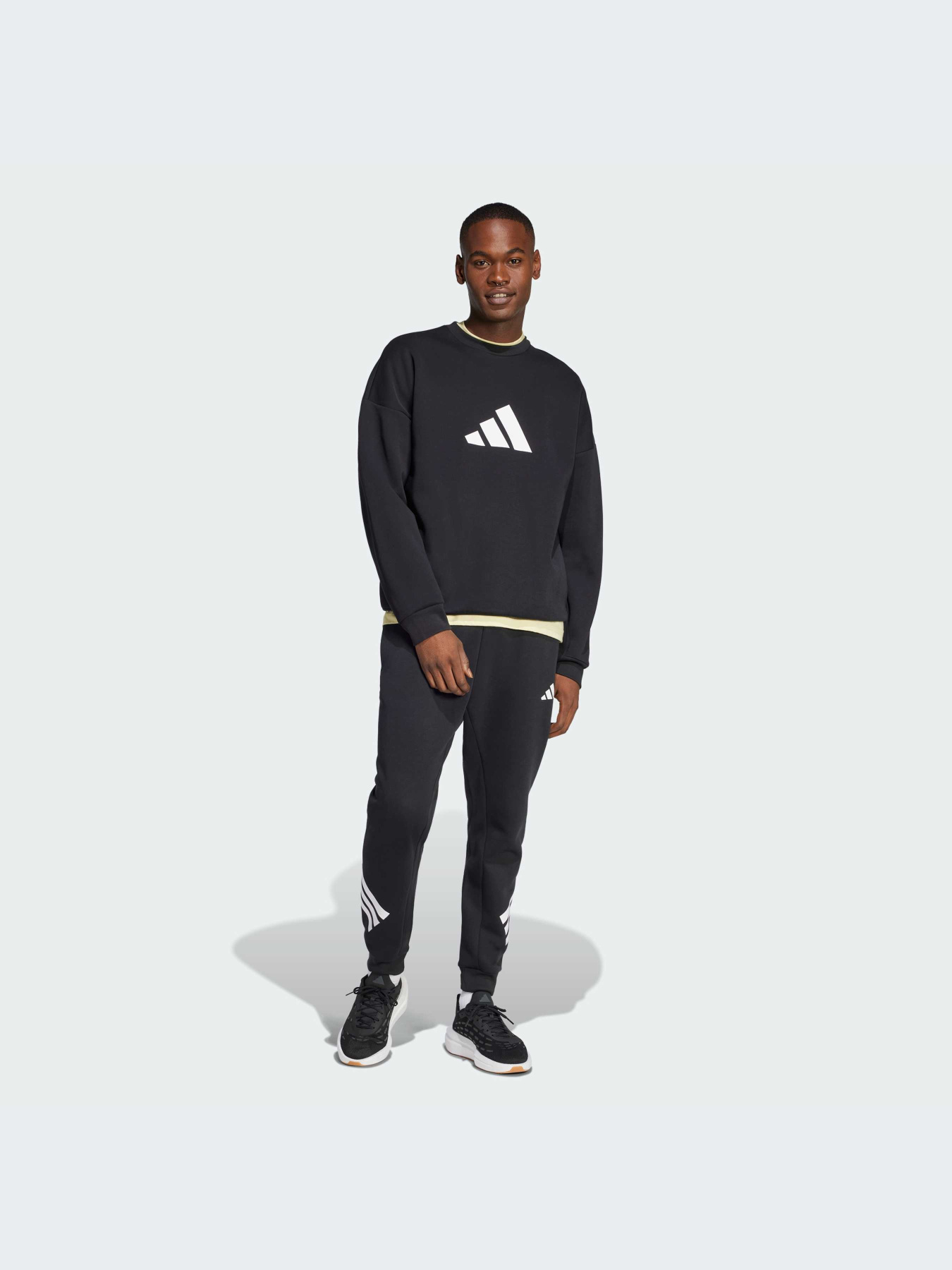 Брюки Adidas модель JD4863-KZ Фото
