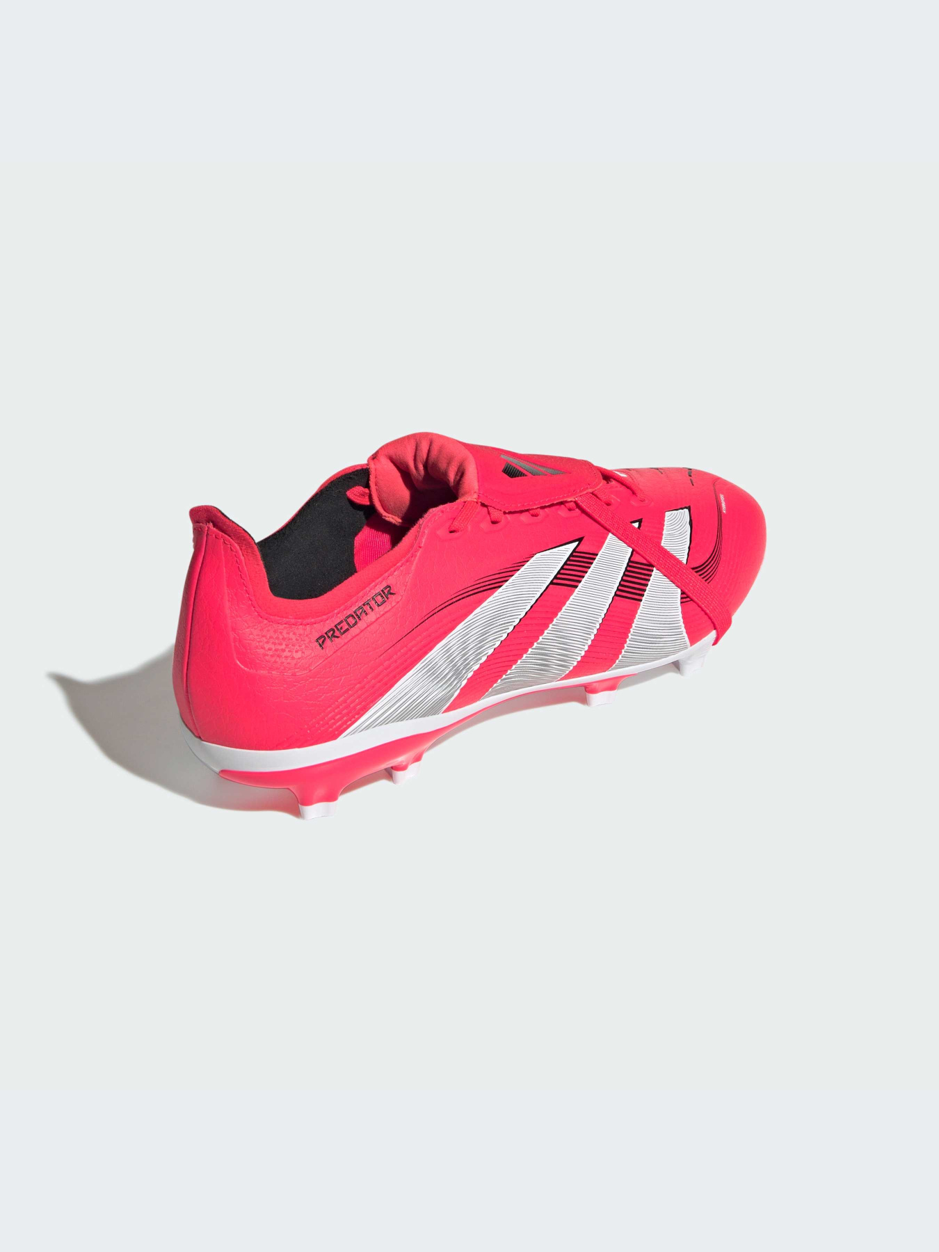 Кроссовки Adidas Predator модель ID1319-KZ Фото