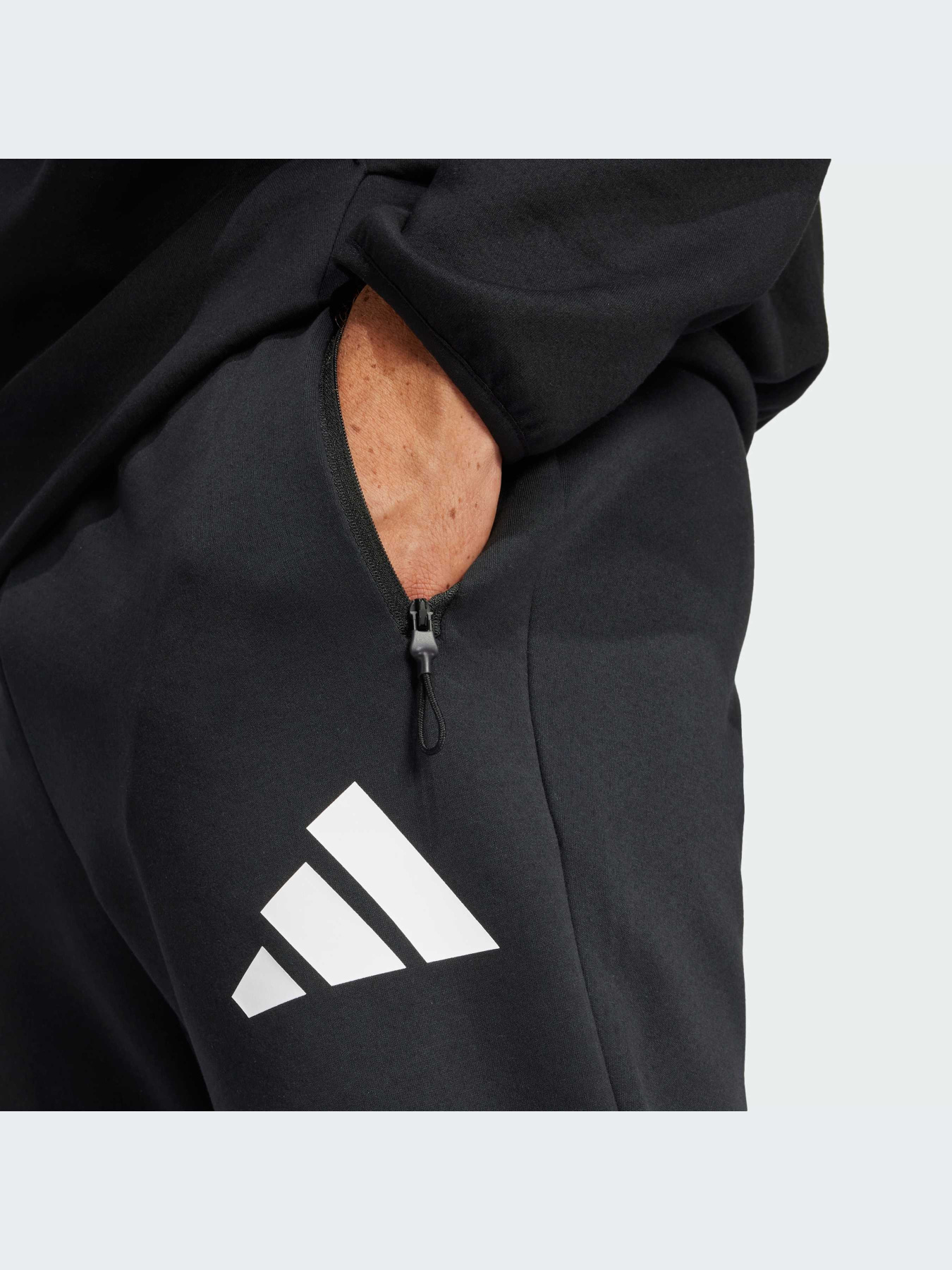 Брюки Adidas ZNE модель JD5983-KZ Фото