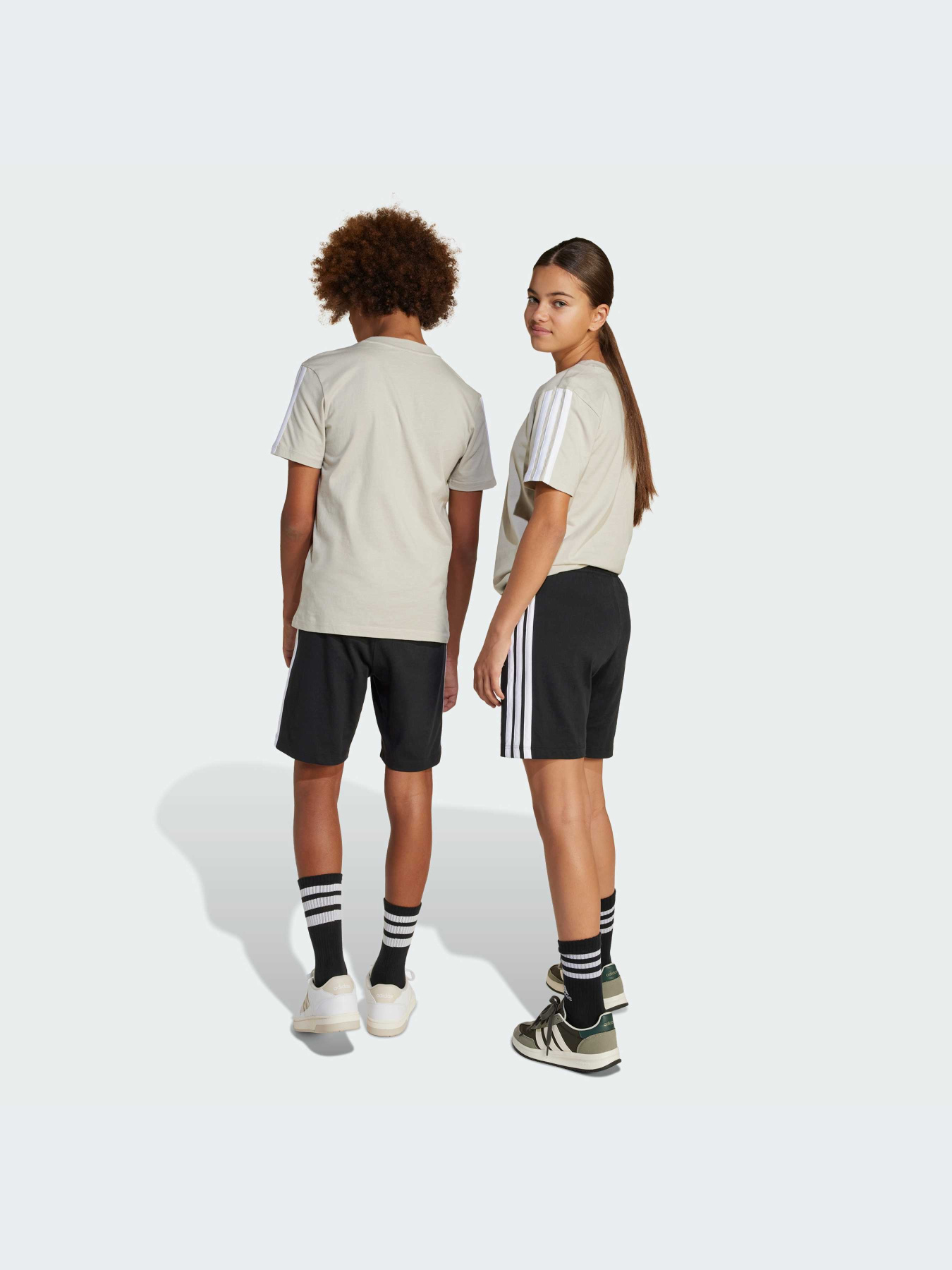 Шорты Adidas модель JE0310-KZ Фото