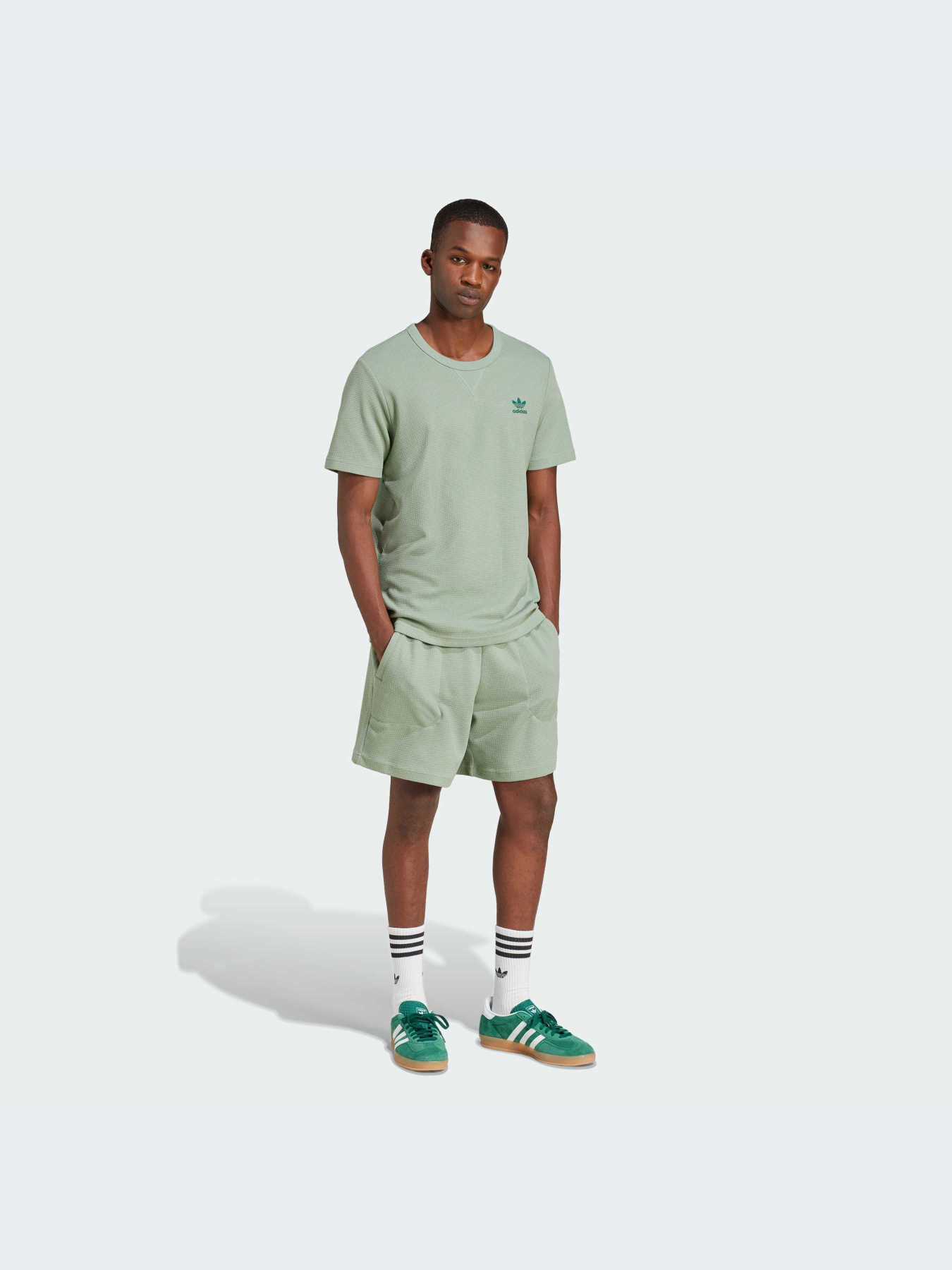Шорты Adidas модель JD2450-KZ Фото