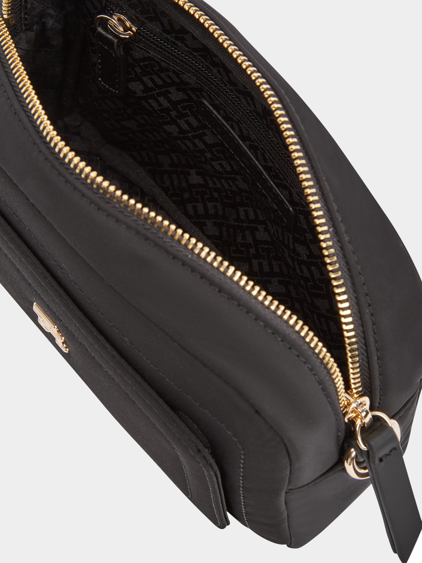 Сумки Tommy Hilfiger модель AW0AW16900-BDS Фото