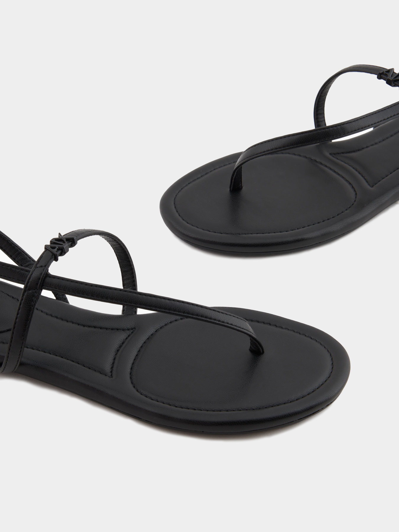 Сандалии Armani Exchange модель XDP057-XV841-00002 Фото
