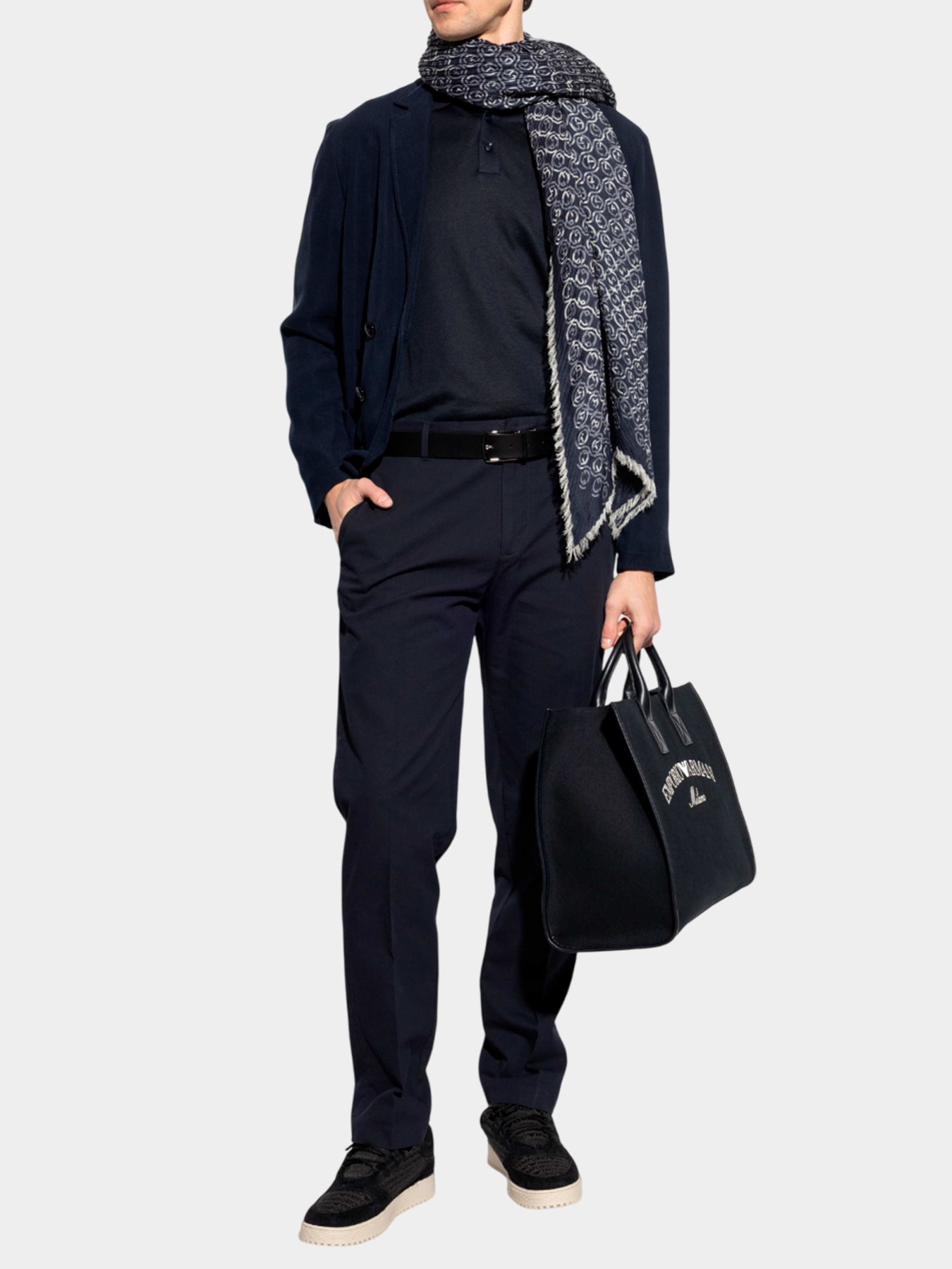 Брюки Emporio Armani модель EM001505-AF13784-UB118 Брюки Emporio Armani модель EM001505-AF13784-UB118 Фото