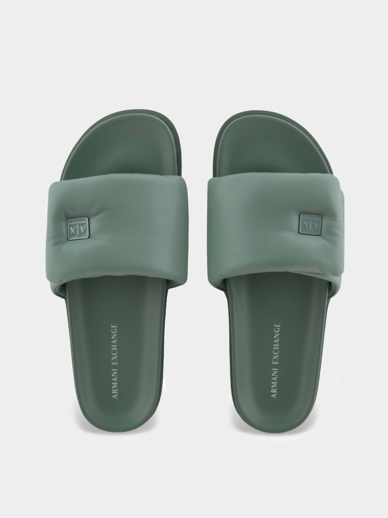 Шлёпанцы Armani Exchange модель XDP061-XV926-01817 Фото