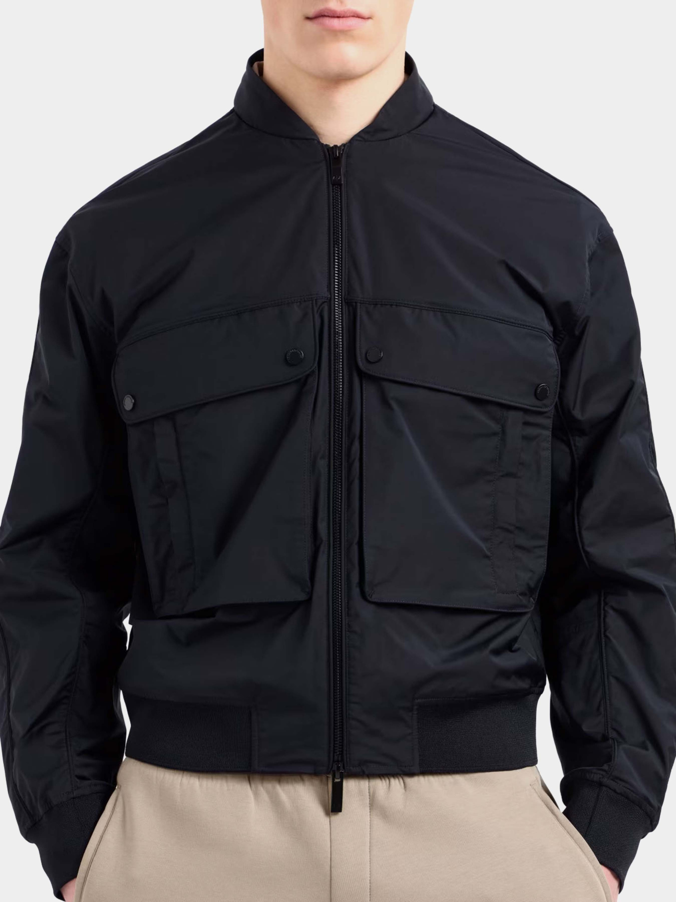 Куртки и дубленки Armani Exchange модель XM000344-AF12283-UB101 Фото