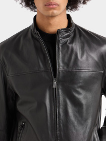Куртки и дубленки Armani Exchange модель XM000448-AF13136-UC001 Фото