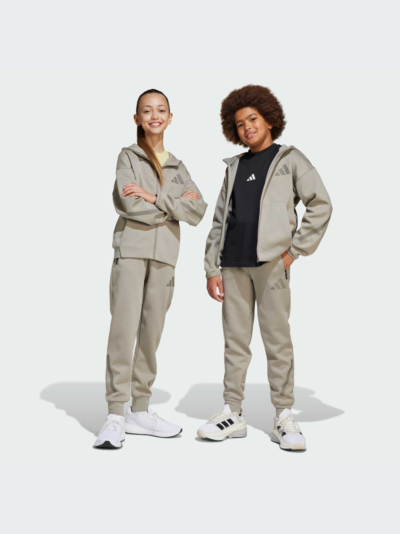 Брюки Adidas ZNE модель JD0007-KZ Фото