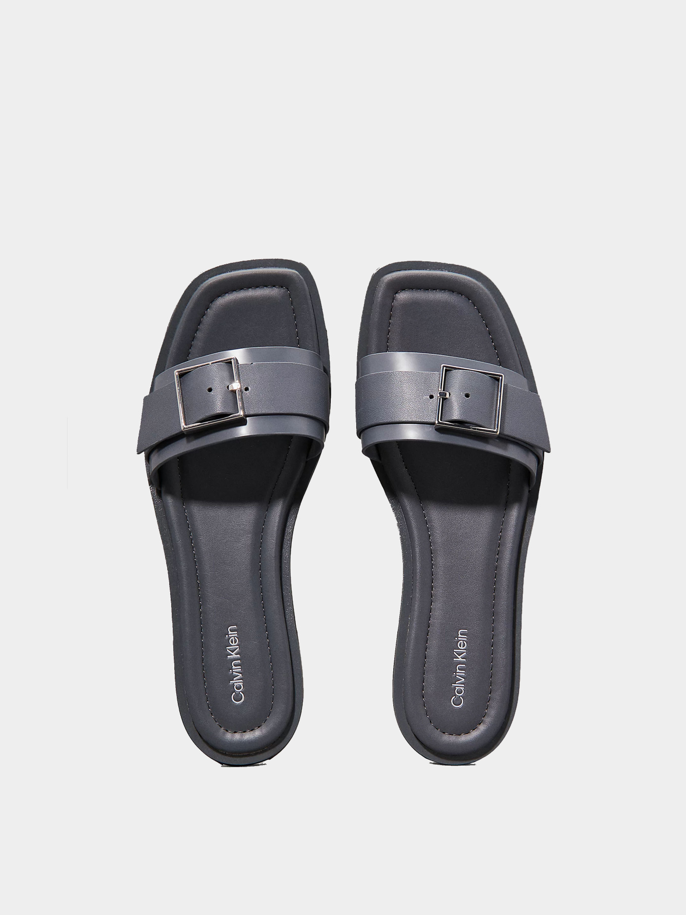 Шлёпанцы Calvin Klein модель HW0HW02490-CKP Фото