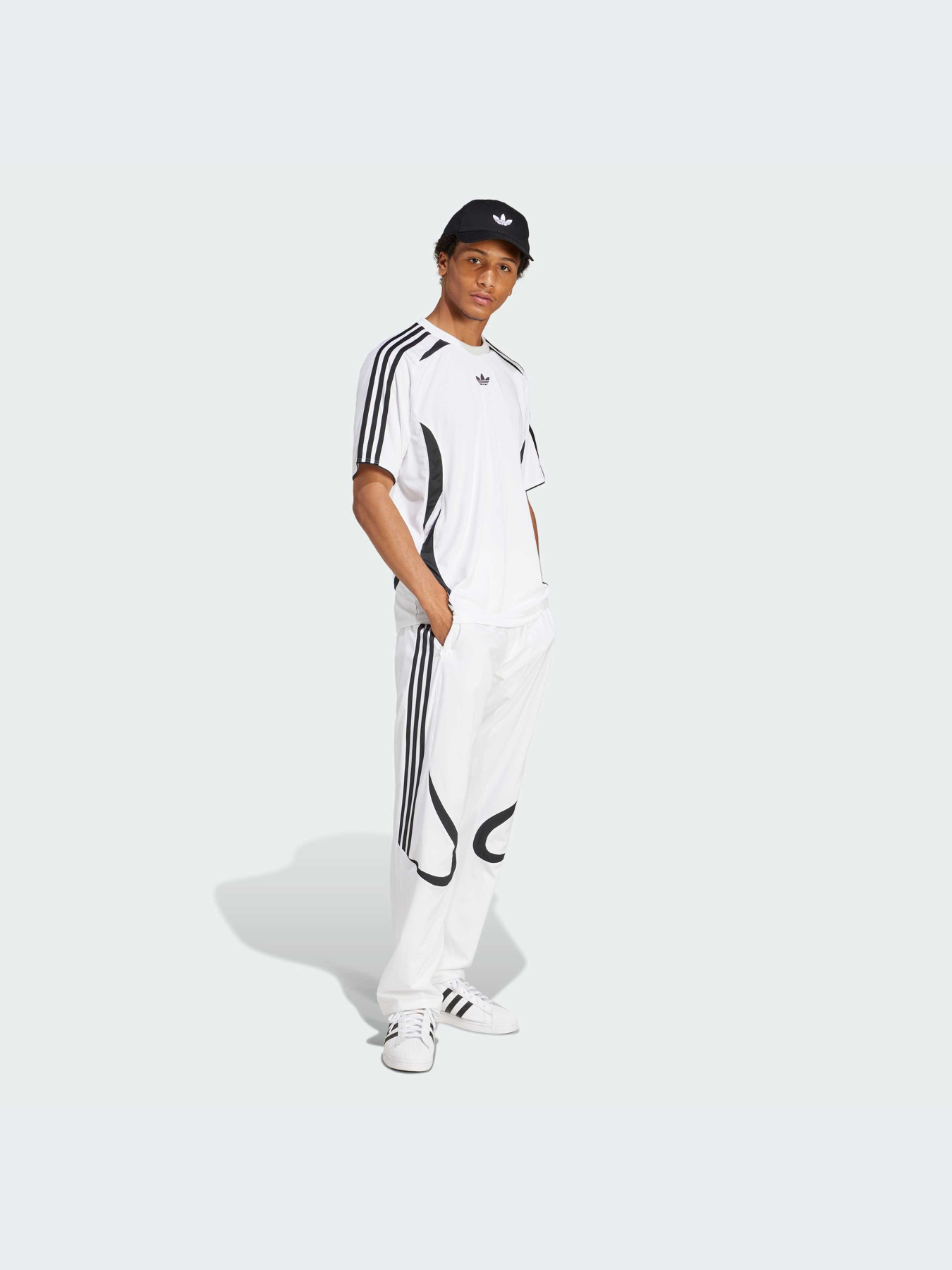 Брюки Adidas Adicolor модель JP1119-KZ Фото