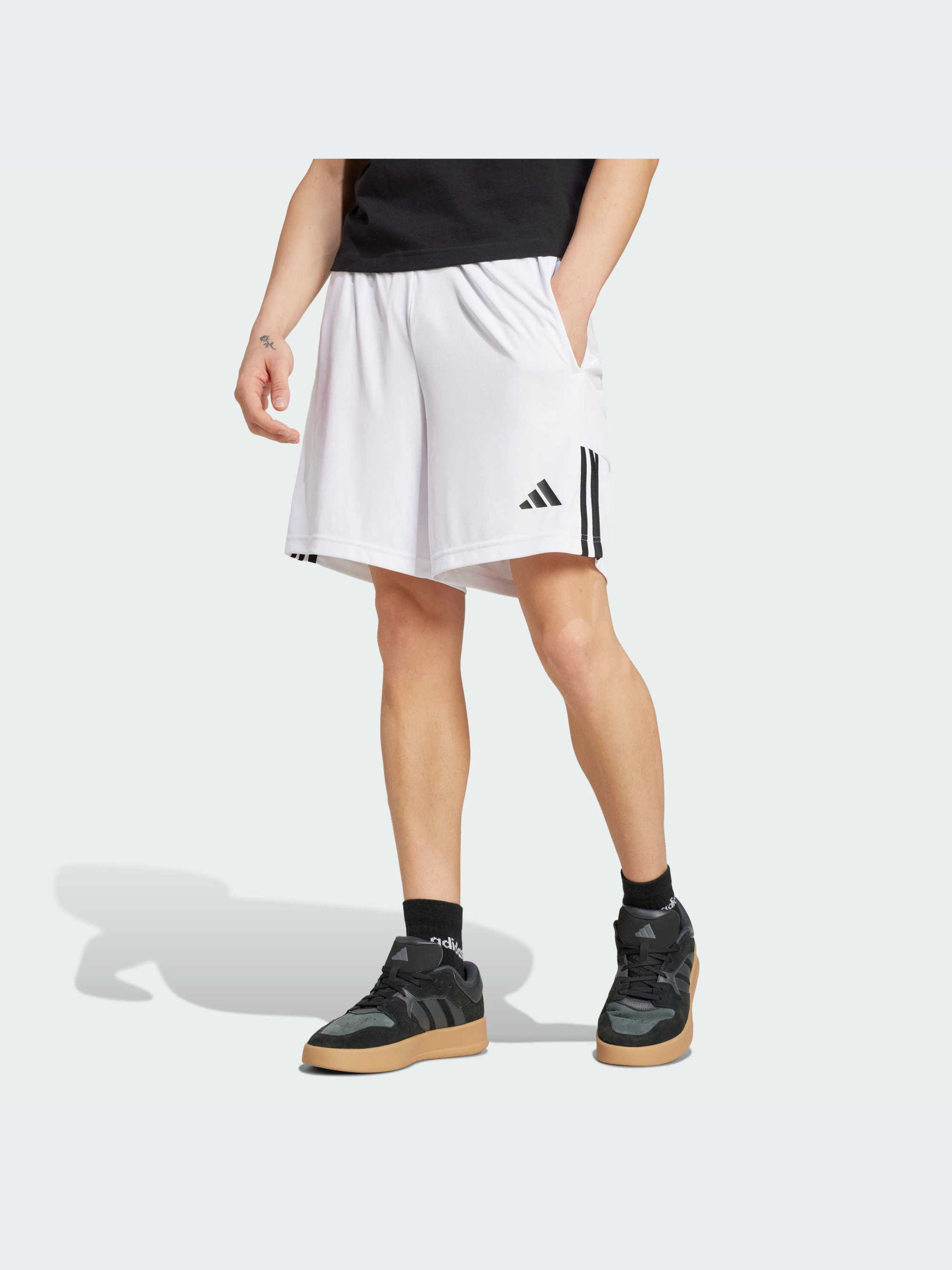 Шорты adidas модель IW5964-KZ - фото