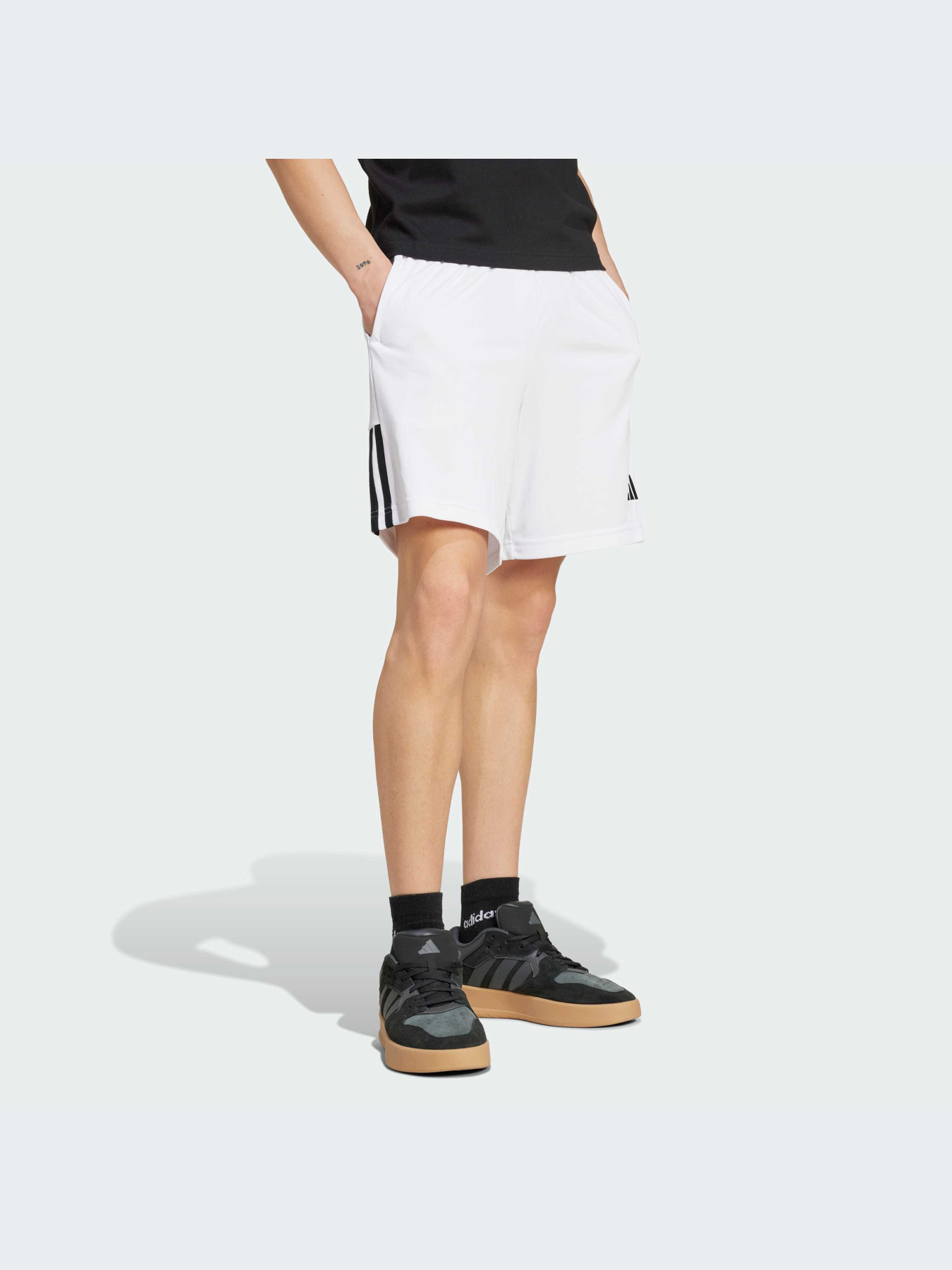 Шорты Adidas модель IW5964-KZ Фото
