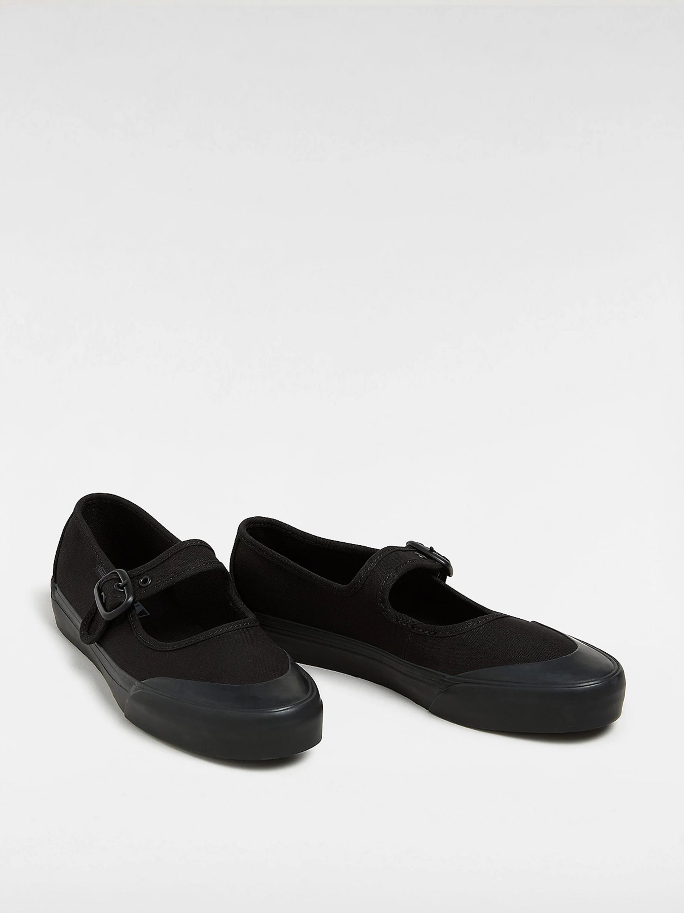 Туфли и лоферы Vans модель VN000CRRBJ41 Фото