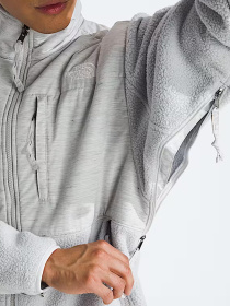 Куртки и дубленки The North Face модель NF0A8B5ELE71 Фото