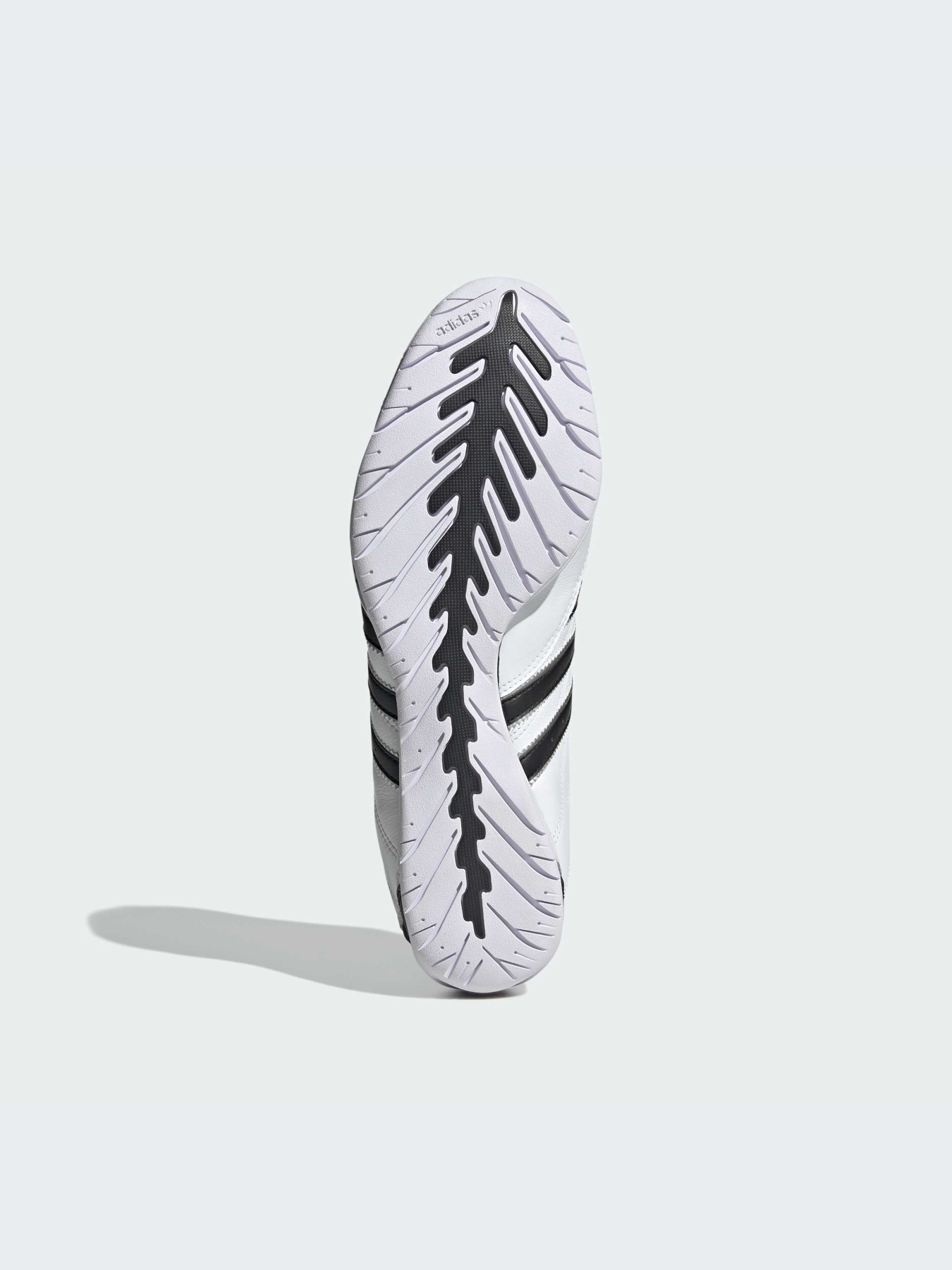 Кроссовки Adidas модель JH8732-KZ Кроссовки Adidas модель JH8732-KZ Фото