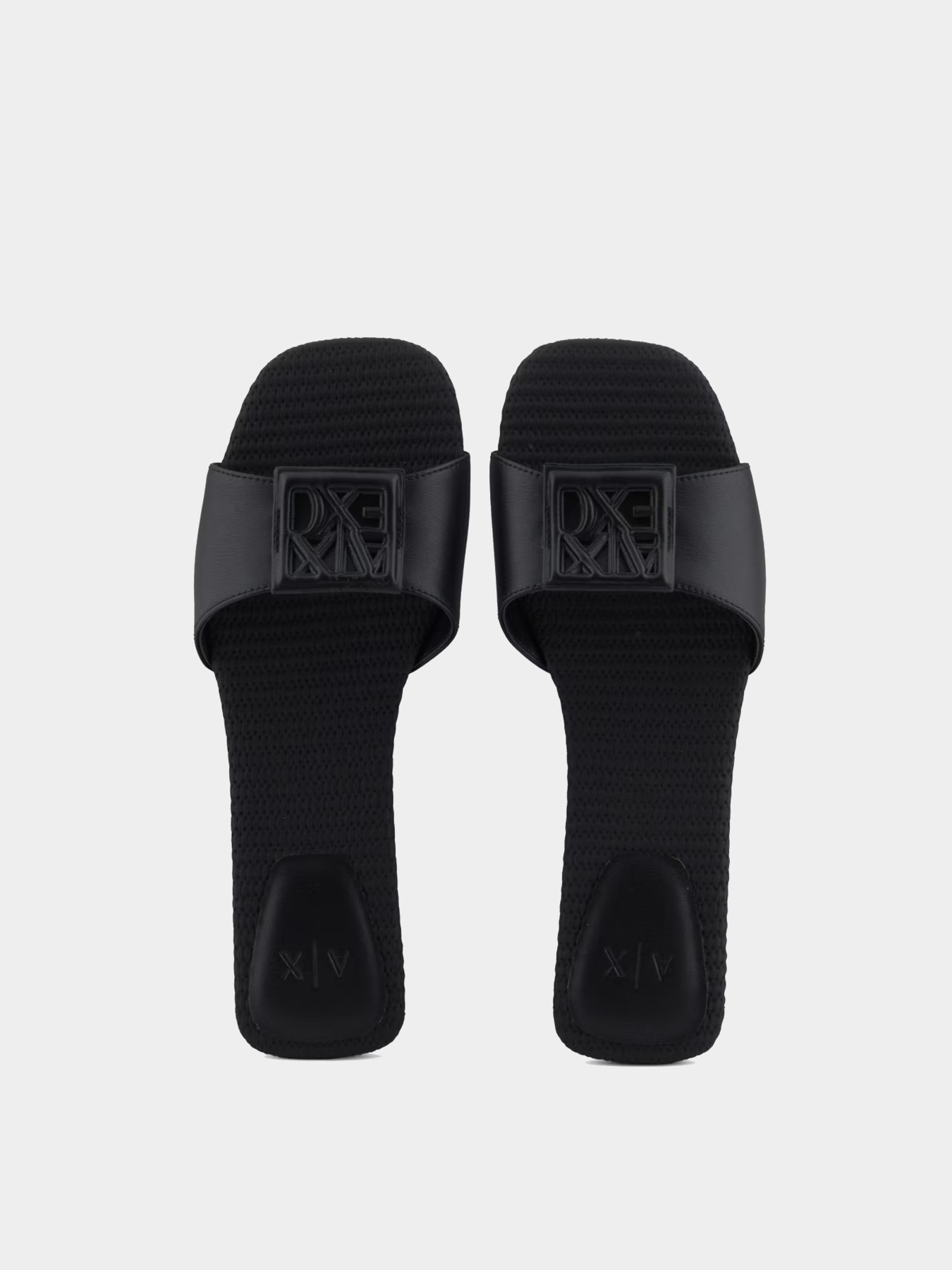 Шлёпанцы Armani Exchange модель XDP055-XV921-00002 Фото