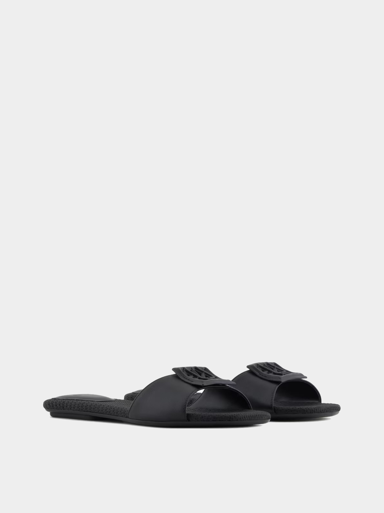 Шлёпанцы Armani Exchange модель XDP055-XV921-00002 Фото