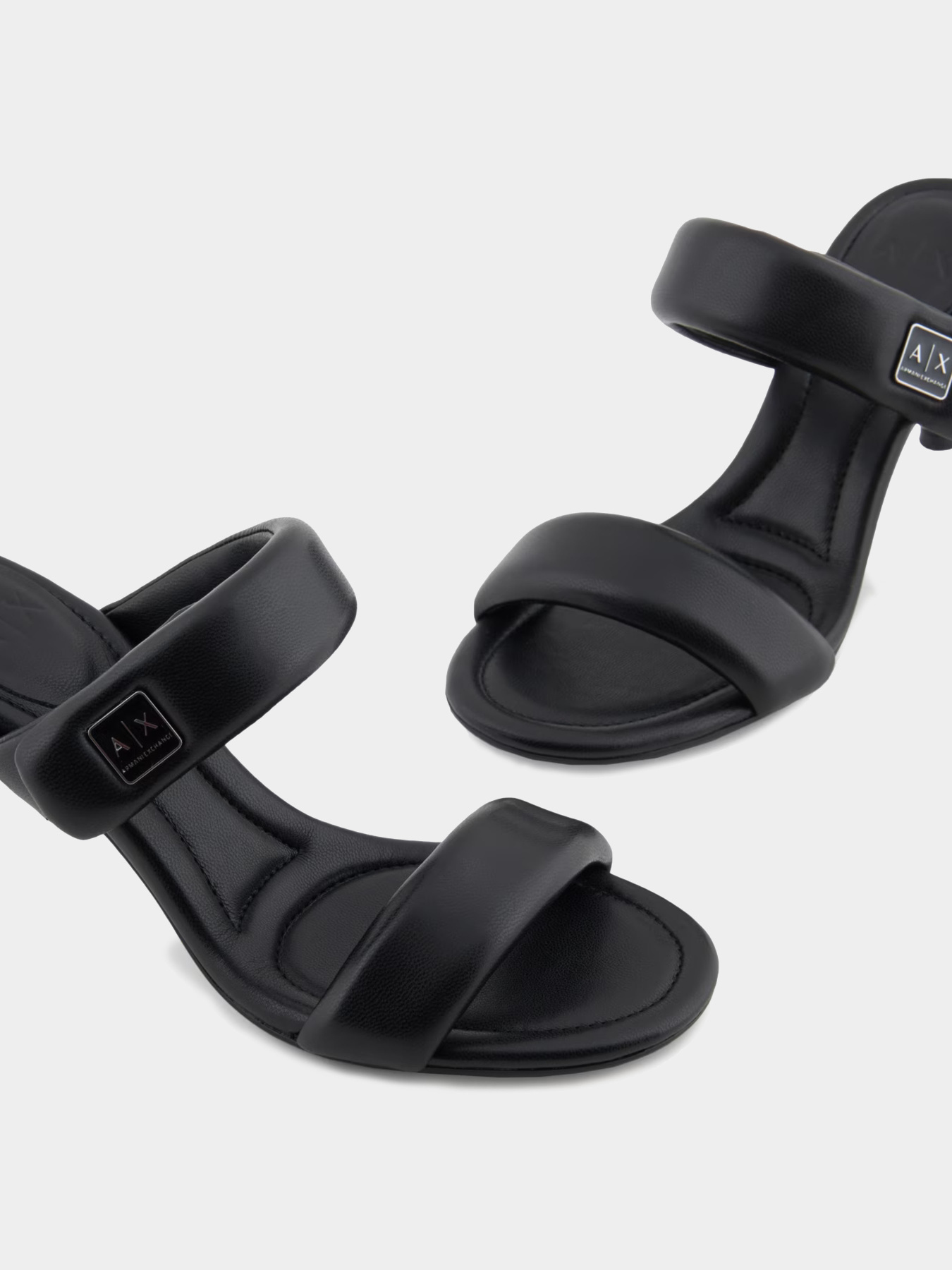 Сандалии Armani Exchange модель XDP060-XV926-00002 Фото