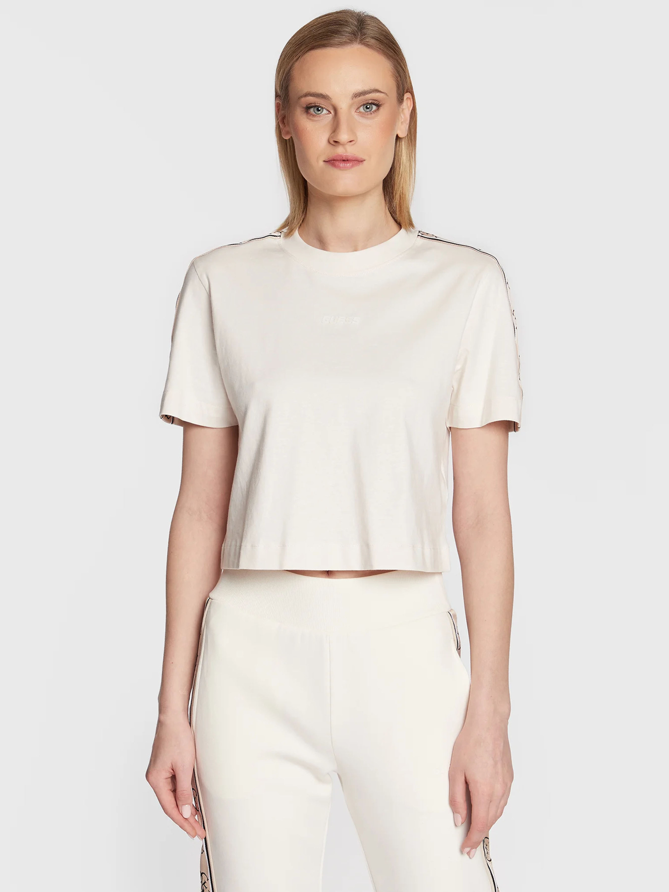 Футболки и поло GUESS модель V3RI08-I3Z14-G6K5 Фото
