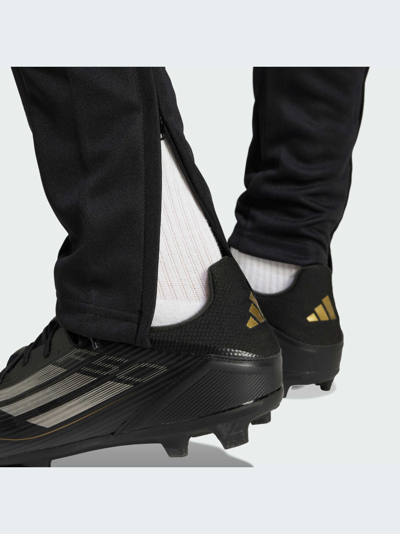 Брюки Adidas модель JE2782-KZ Фото
